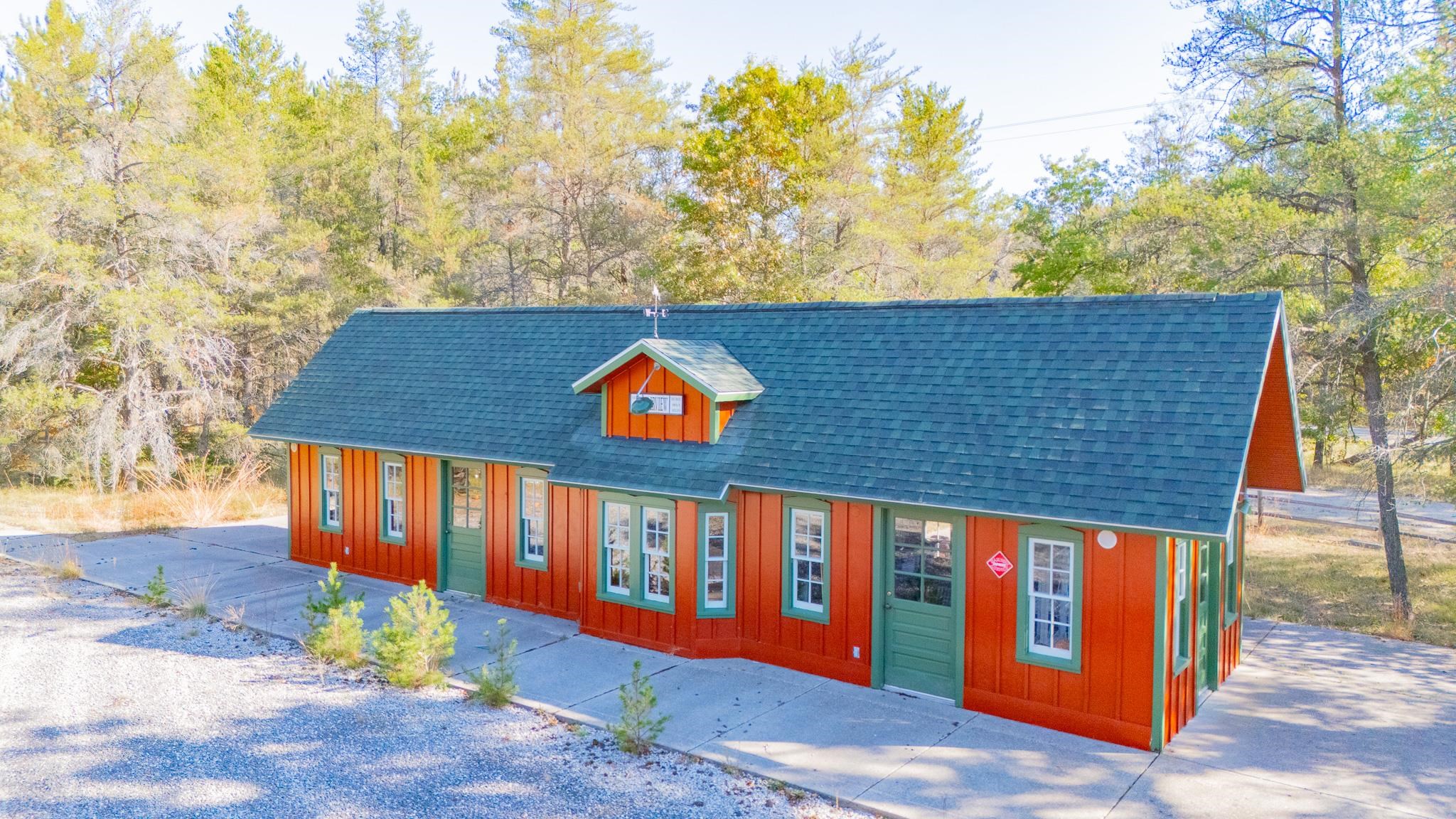 main property photo 17