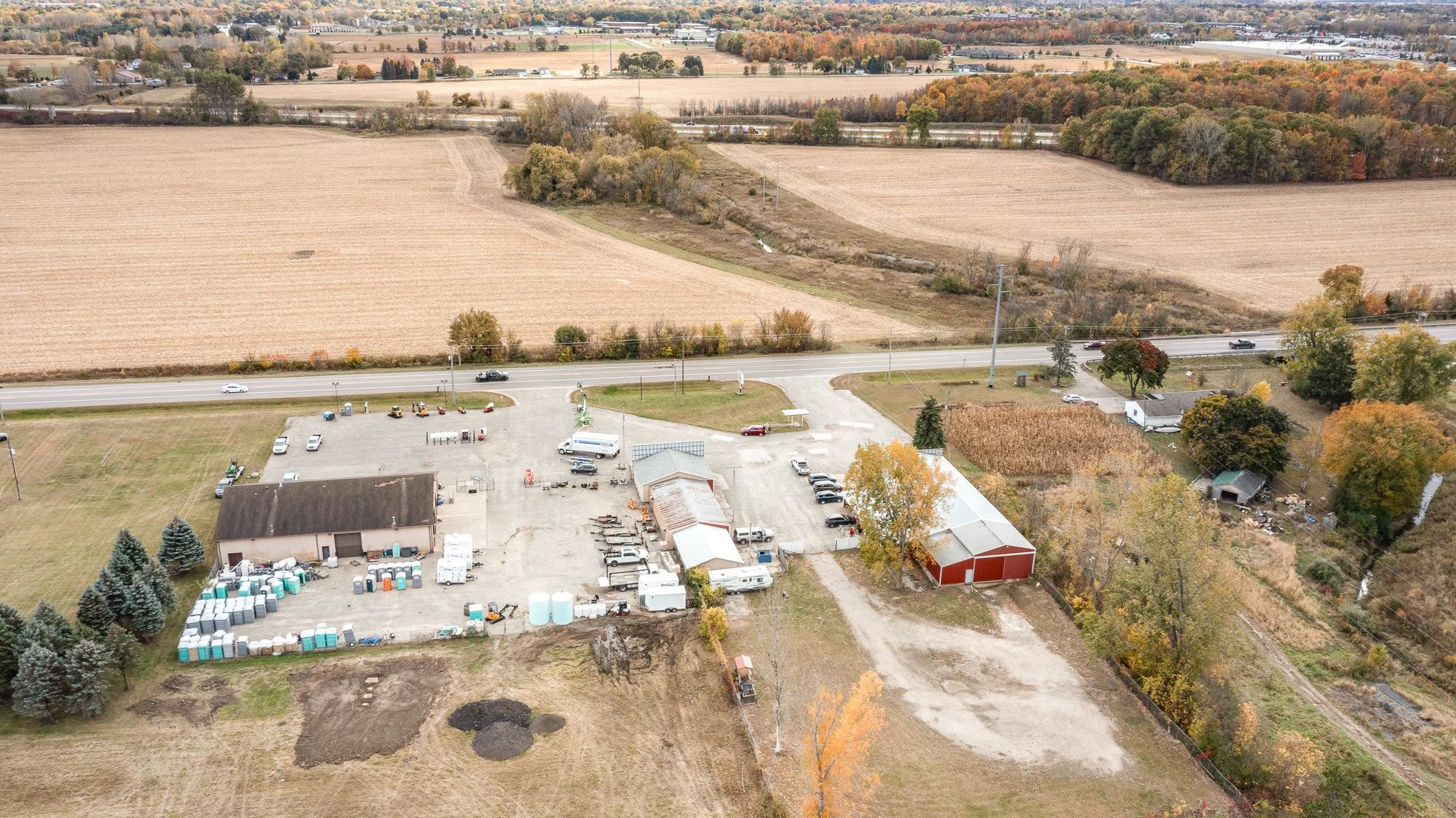 main property photo 30