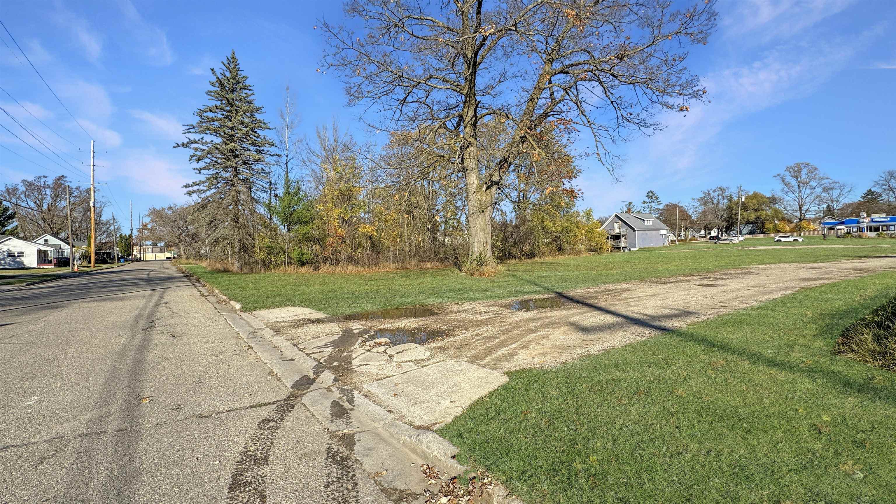 main property photo 6