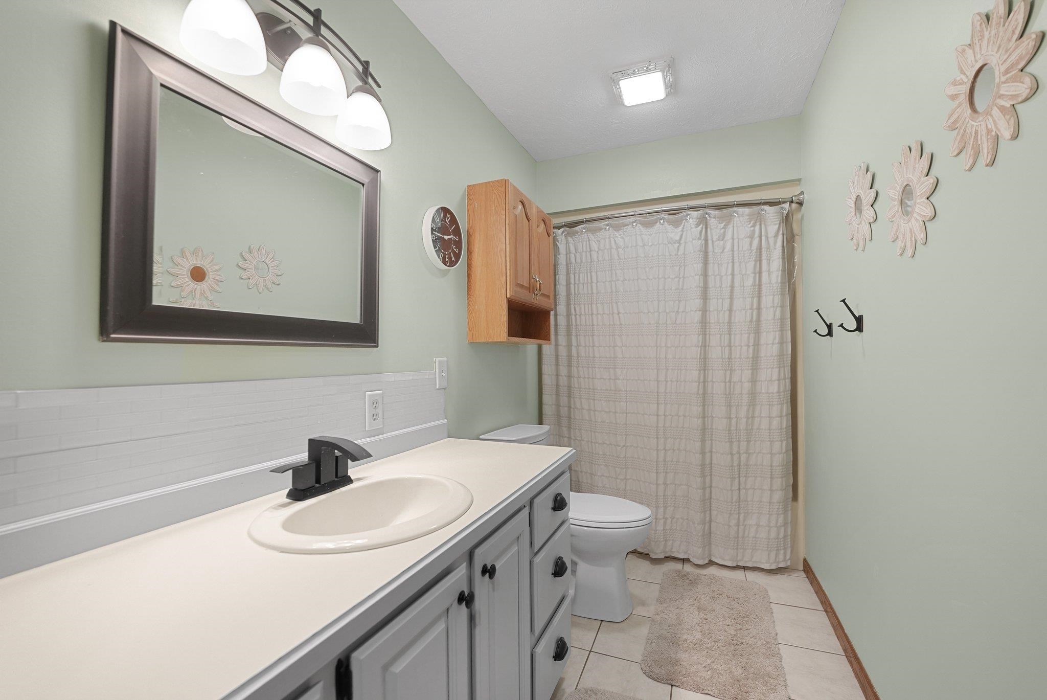 main property photo 79