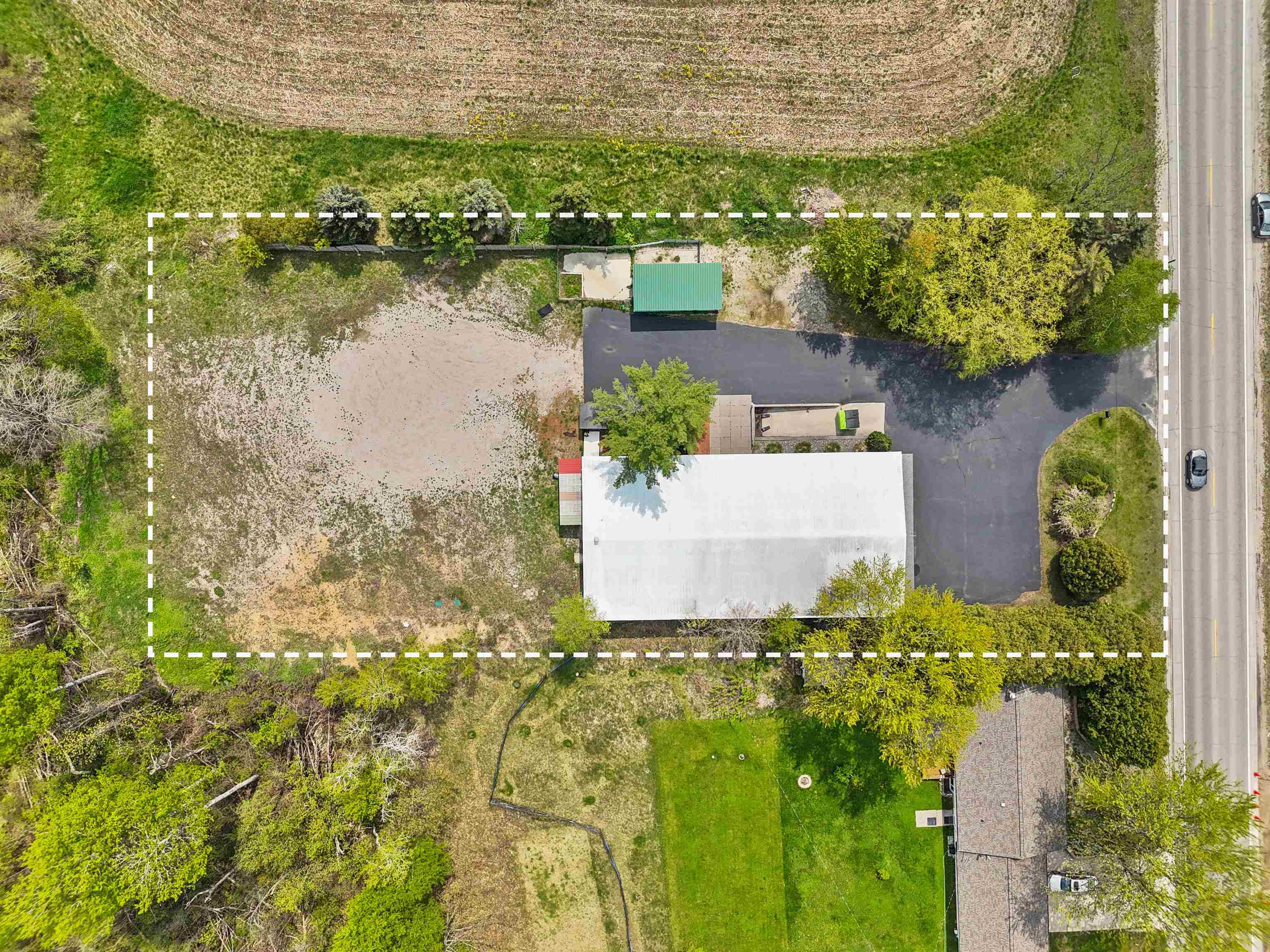 main property photo 15