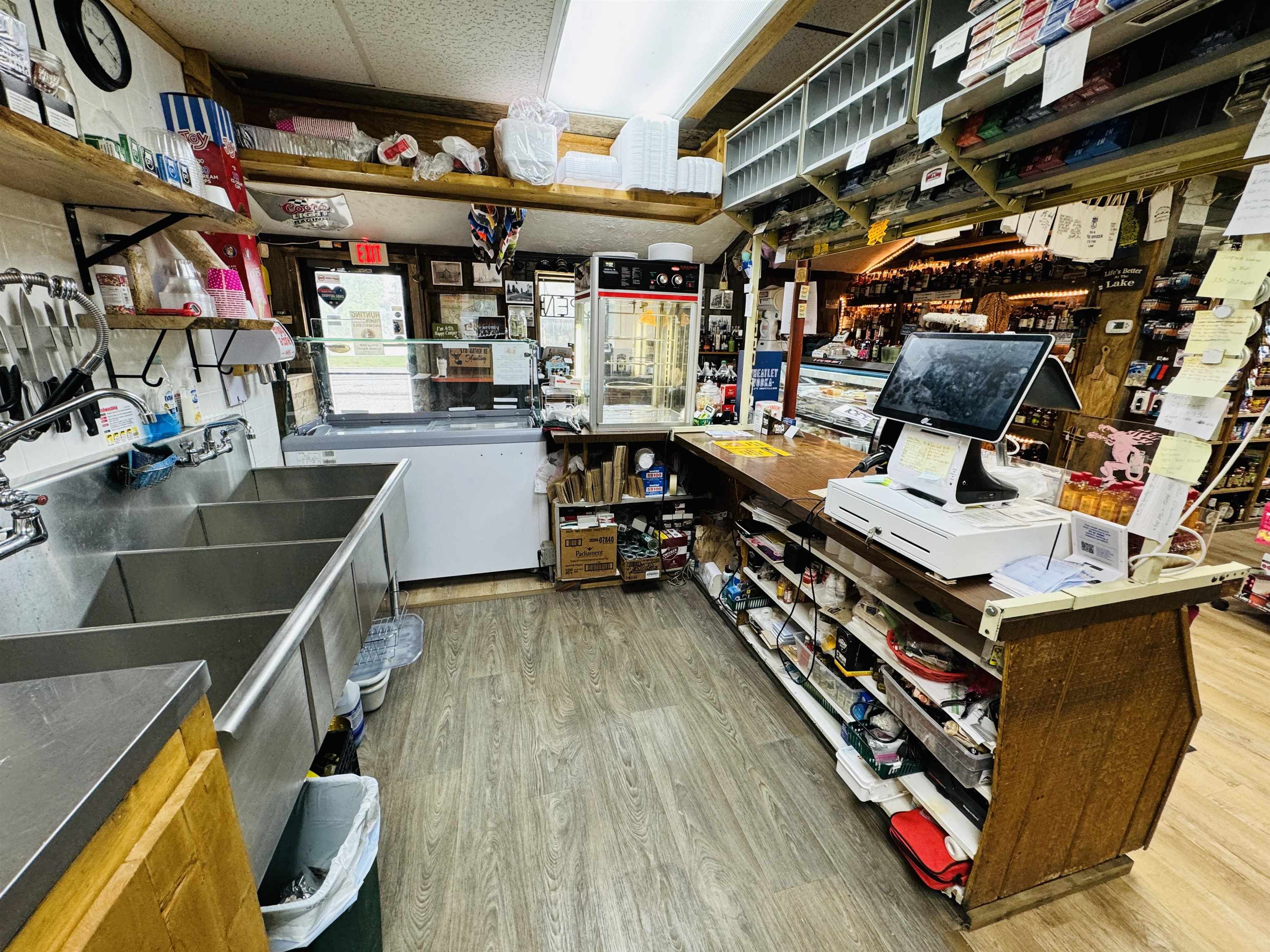 main property photo 27