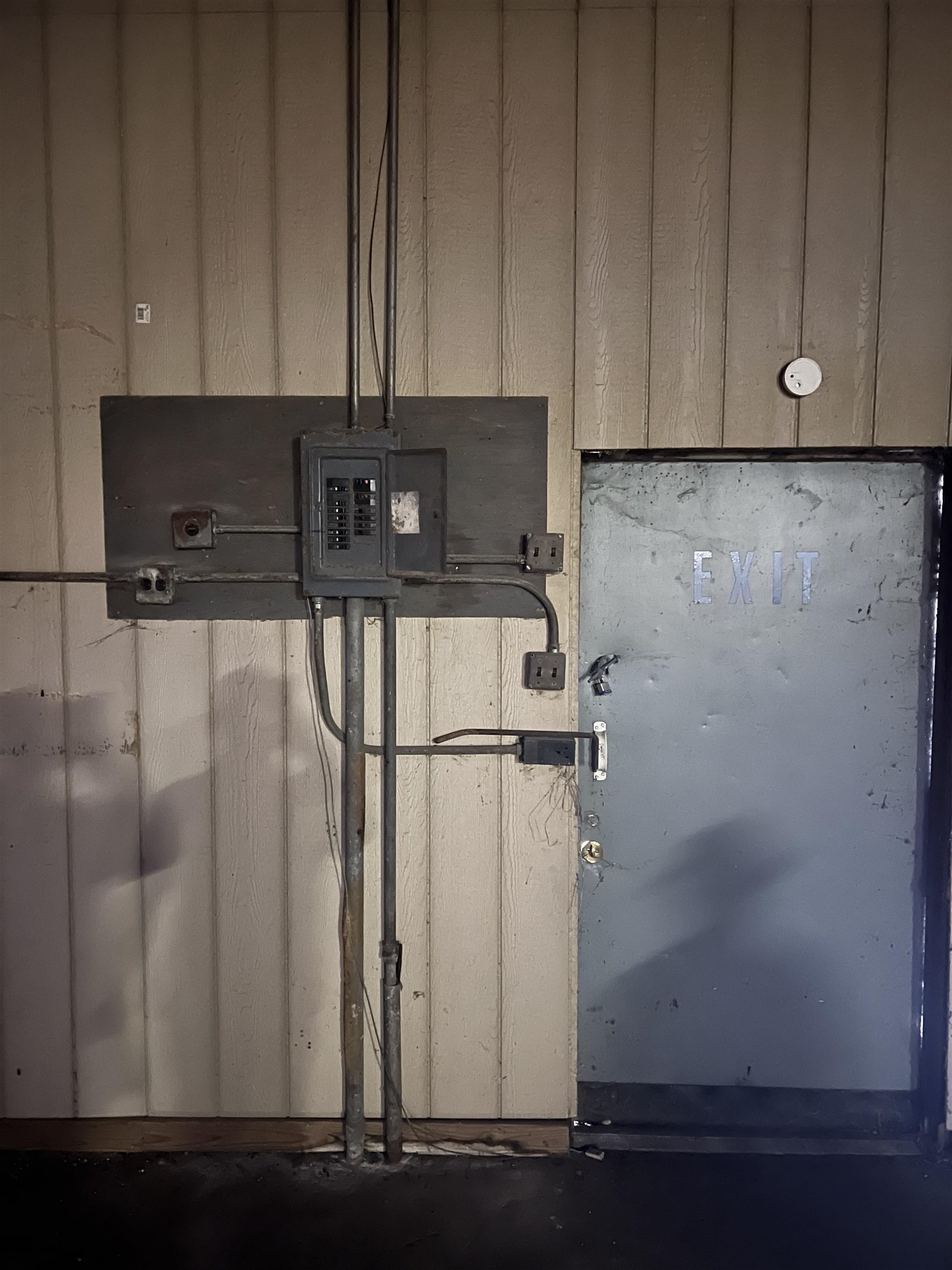 main property photo 12