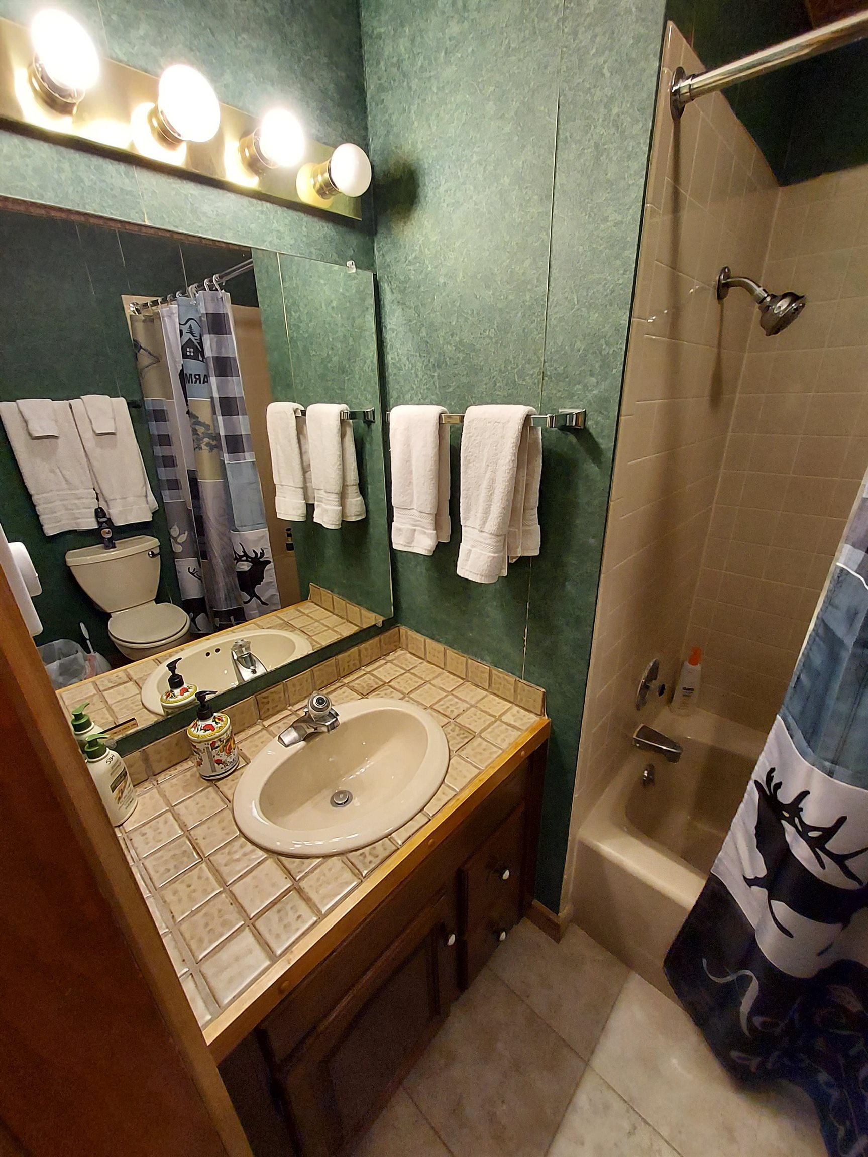 main property photo 8