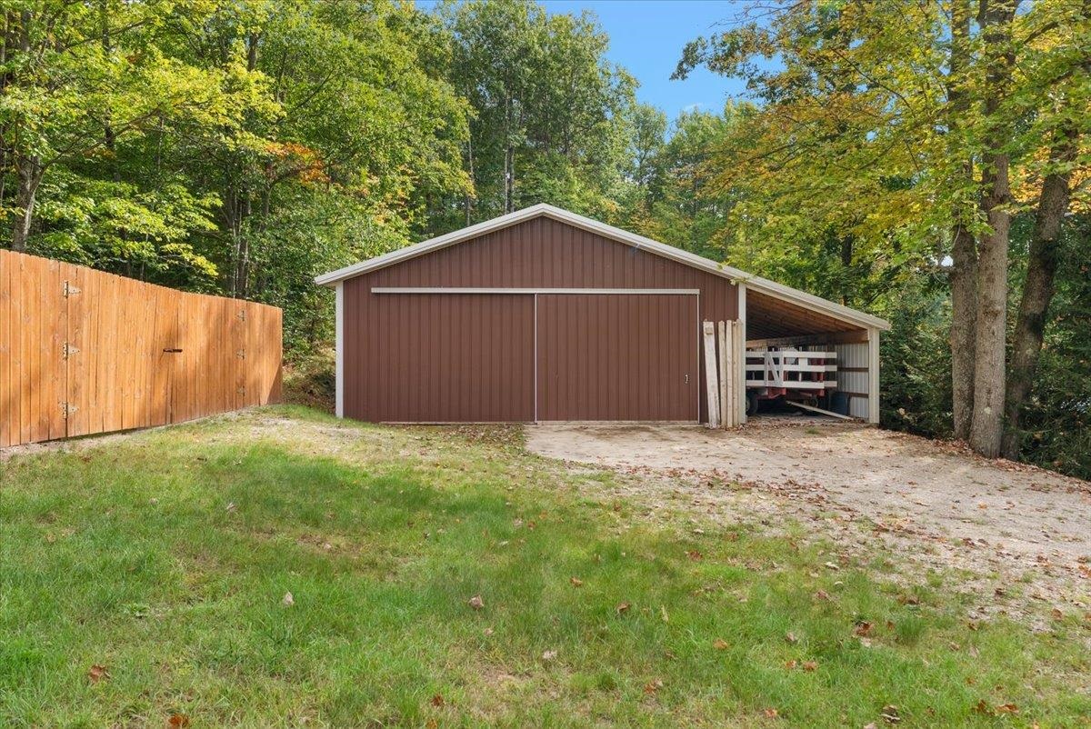 main property photo 57