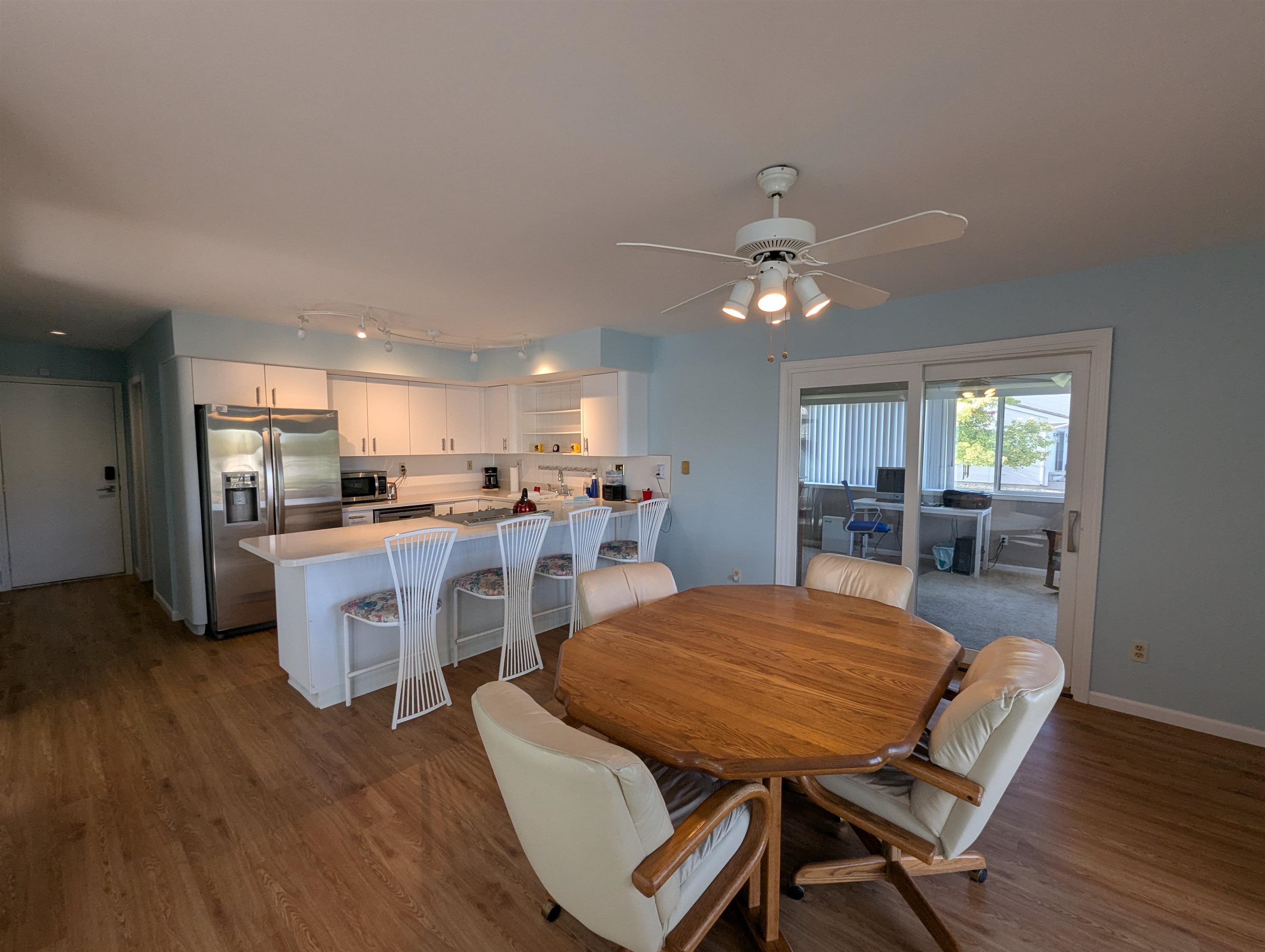 main property photo 16