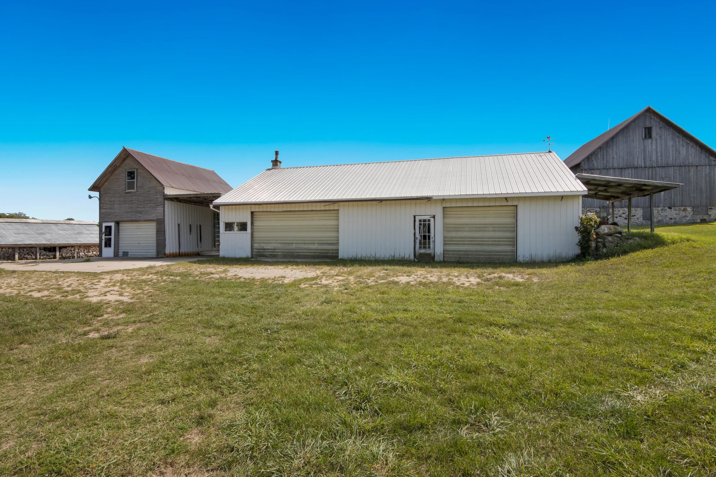 main property photo 43
