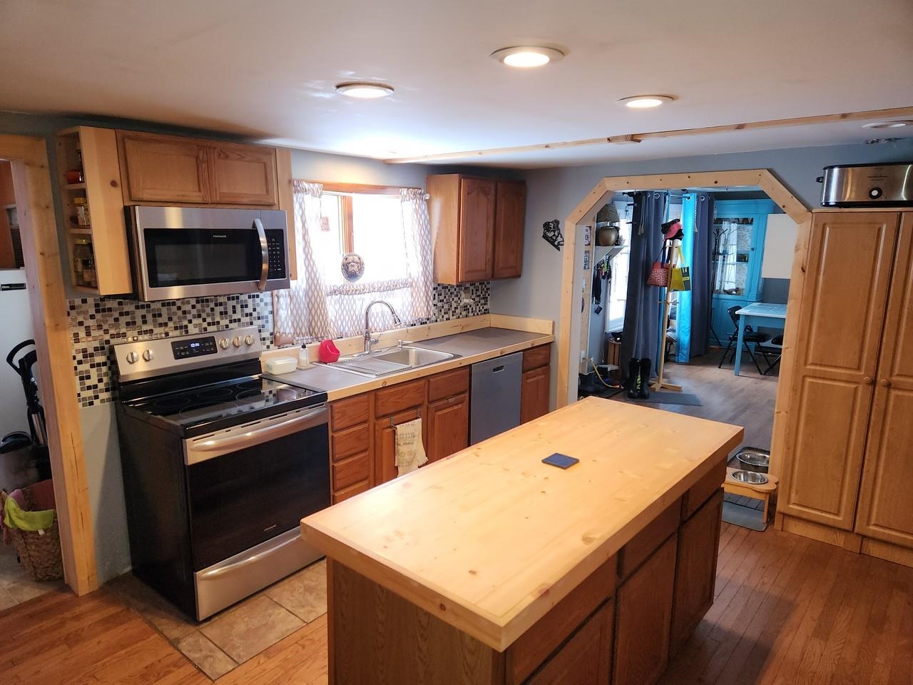 main property photo 4