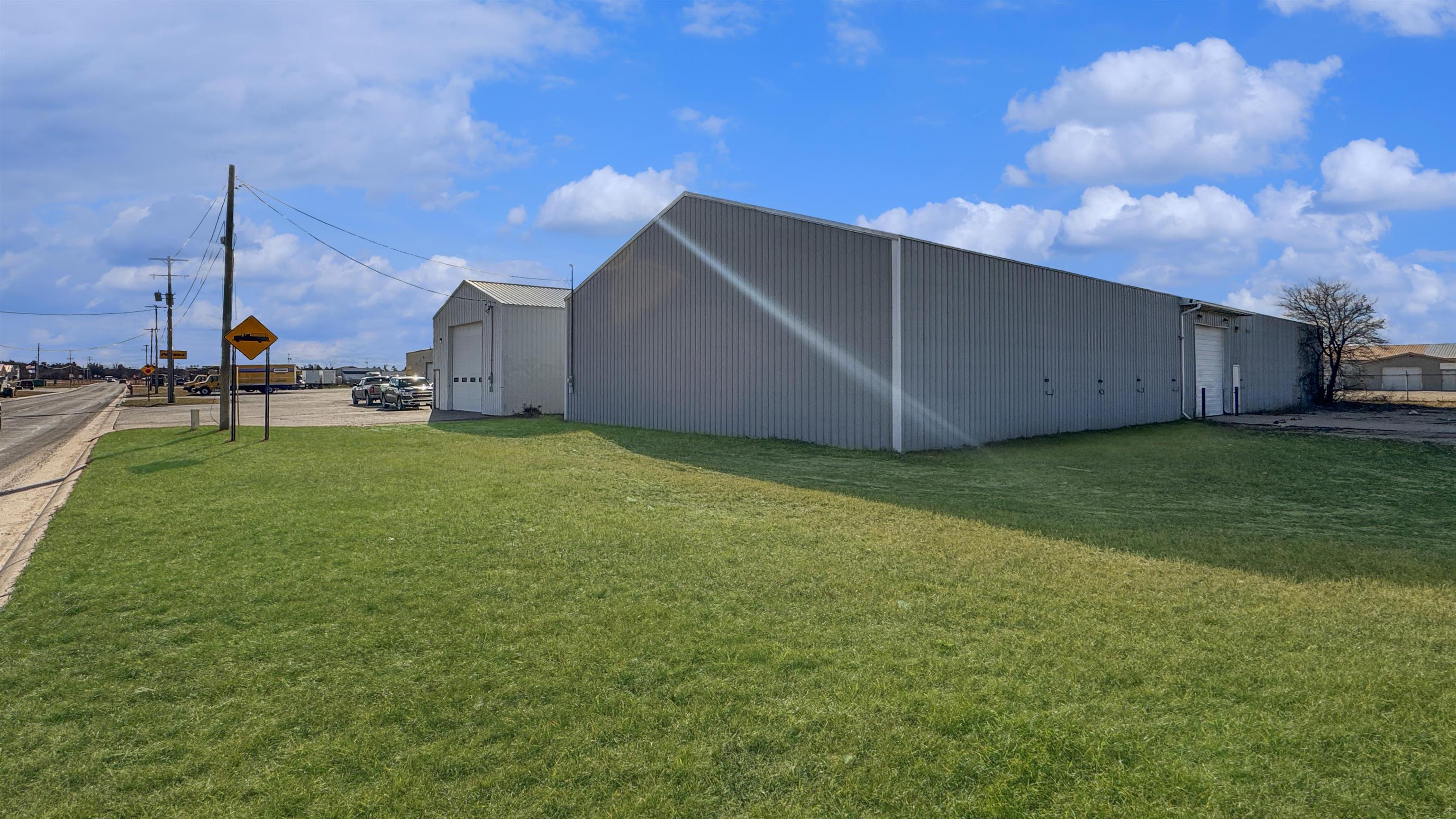 main property photo 3