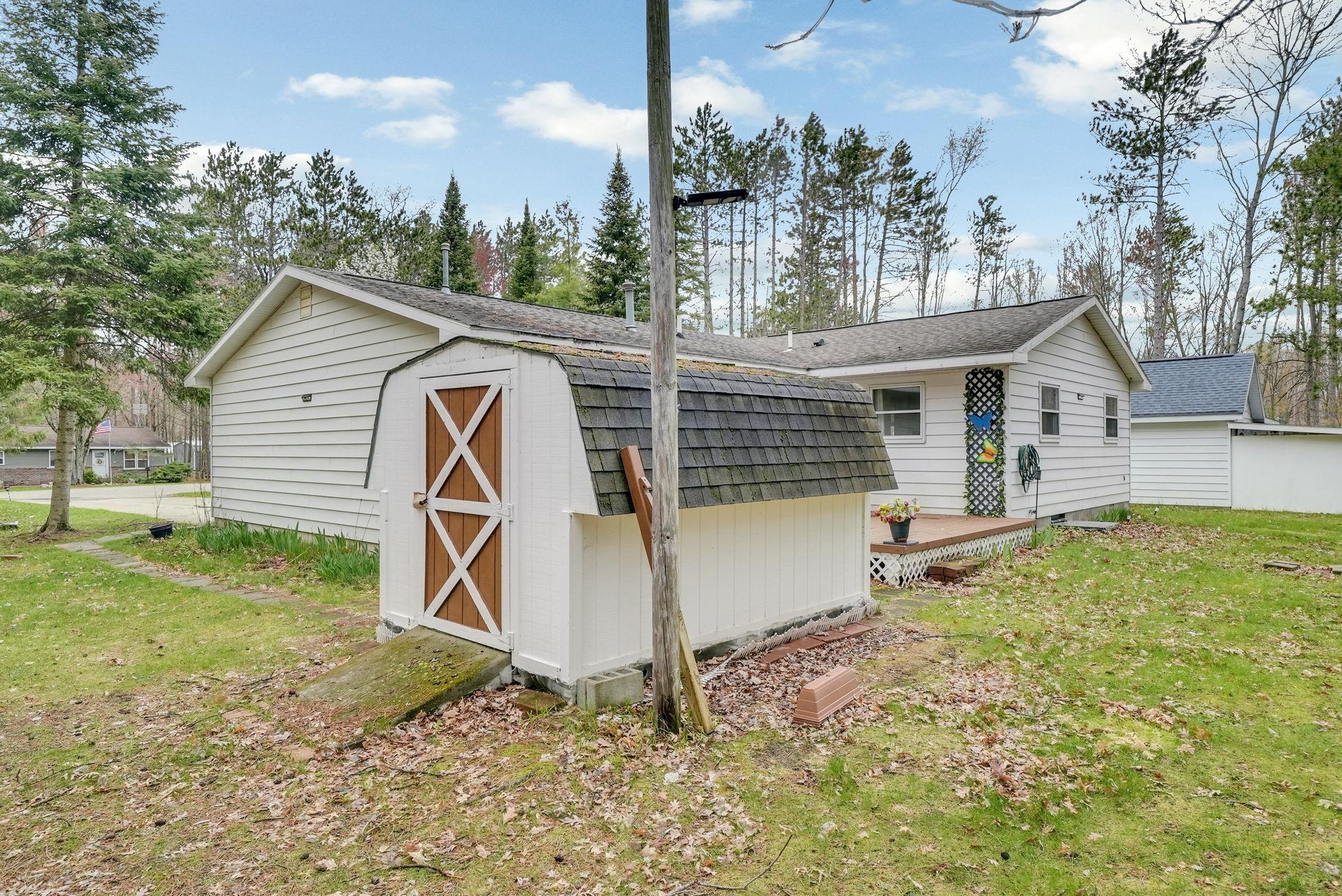 main property photo 32