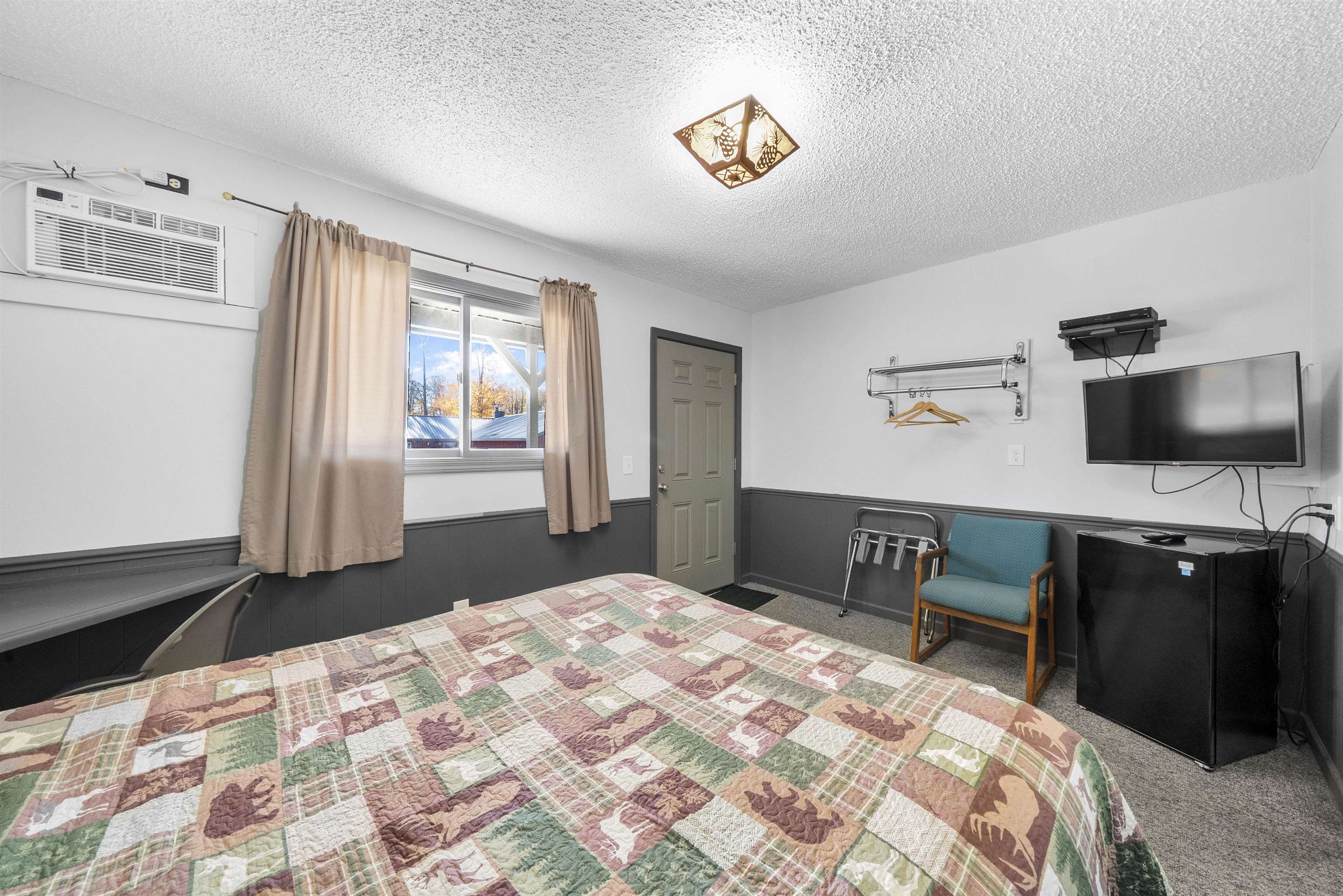 main property photo 33