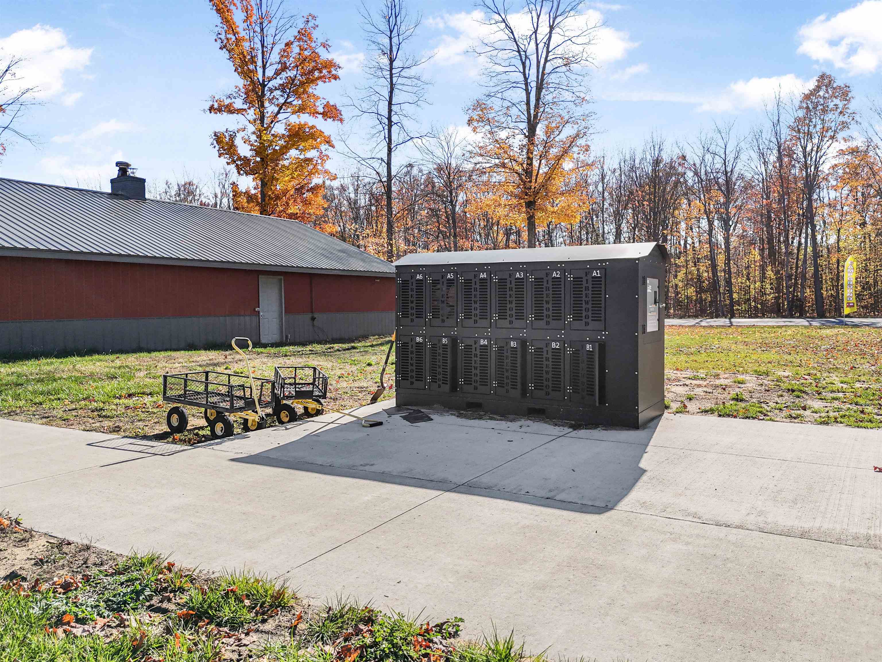 main property photo 45