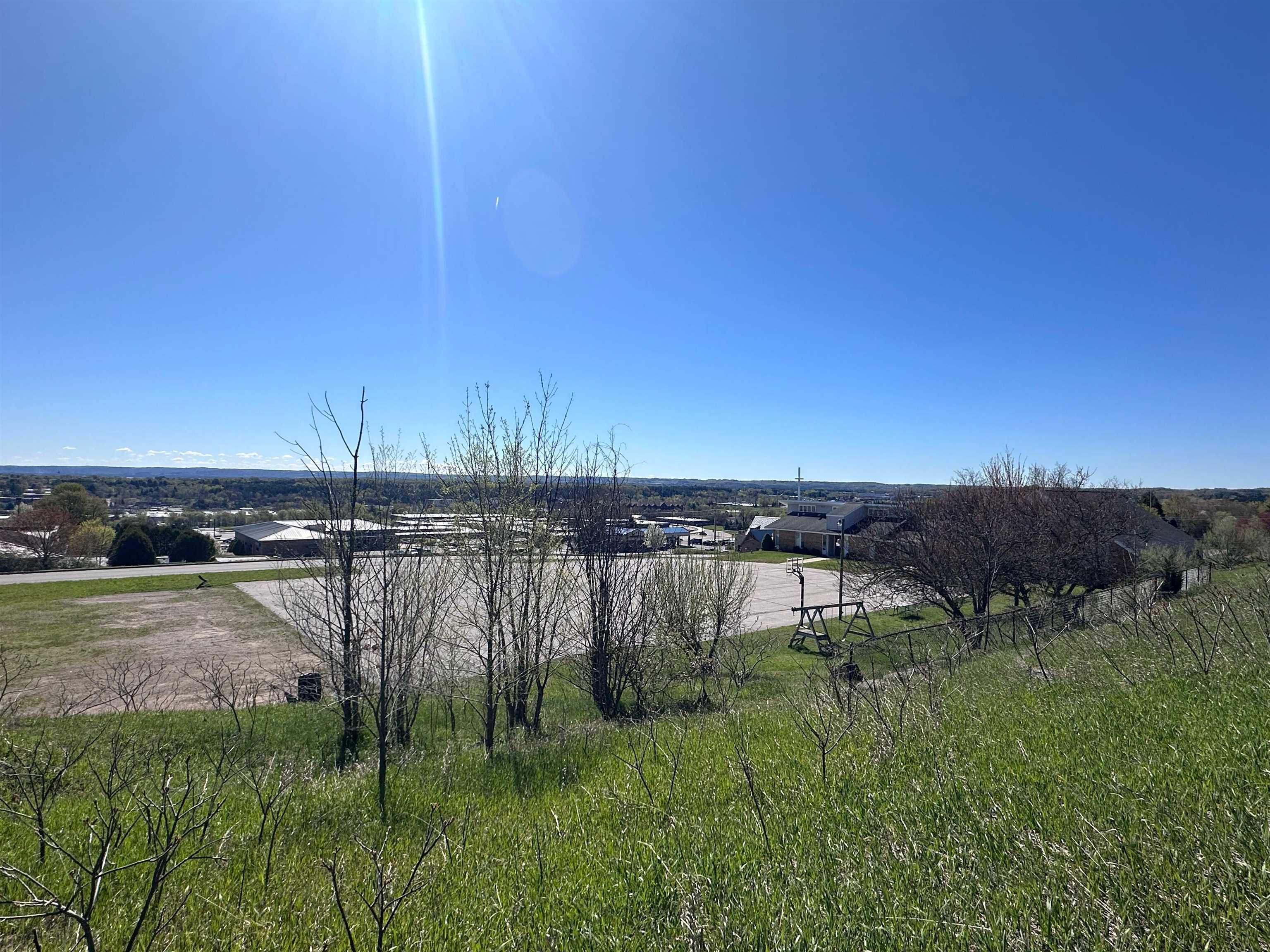 main property photo 23