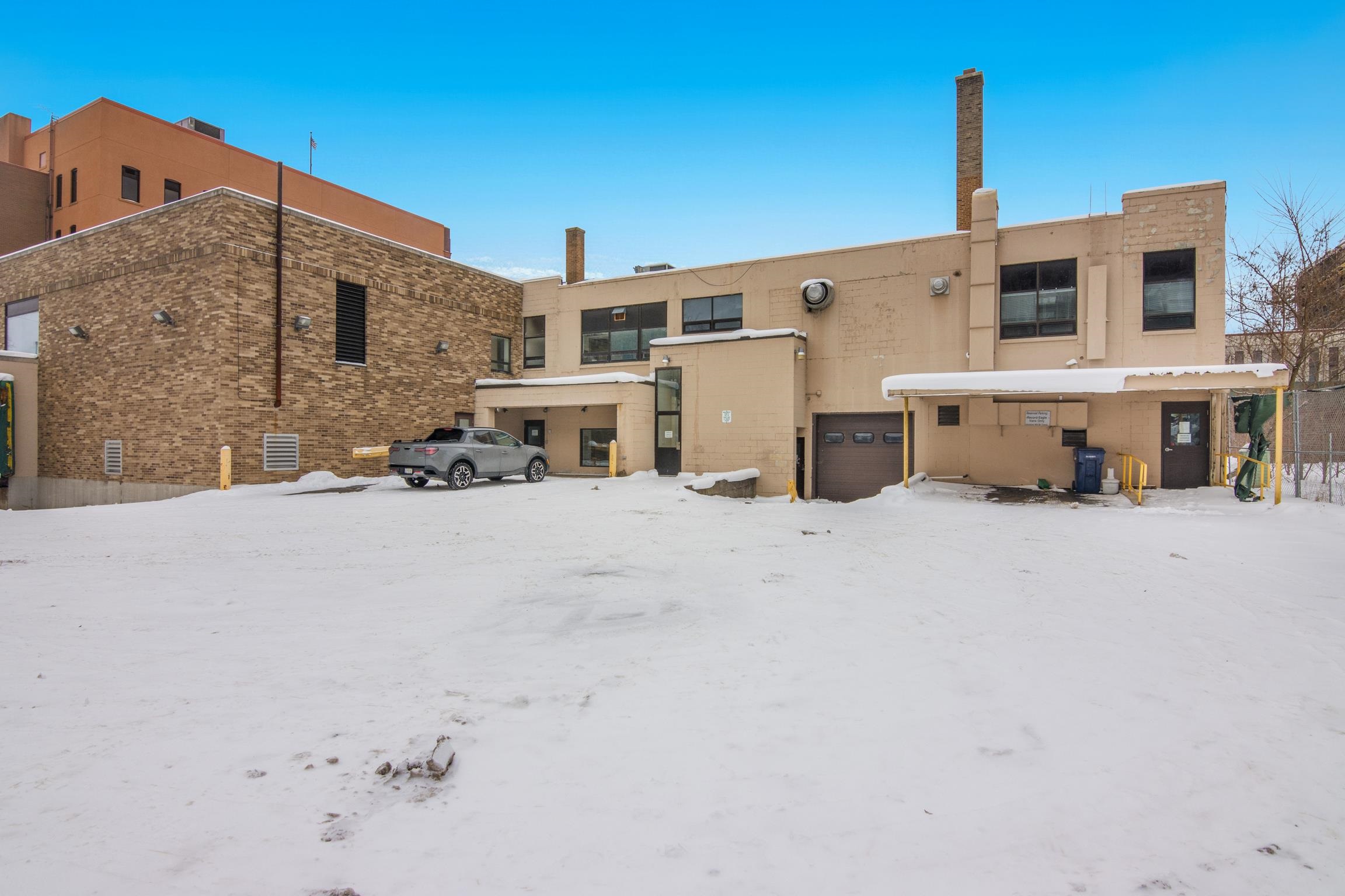 main property photo 46