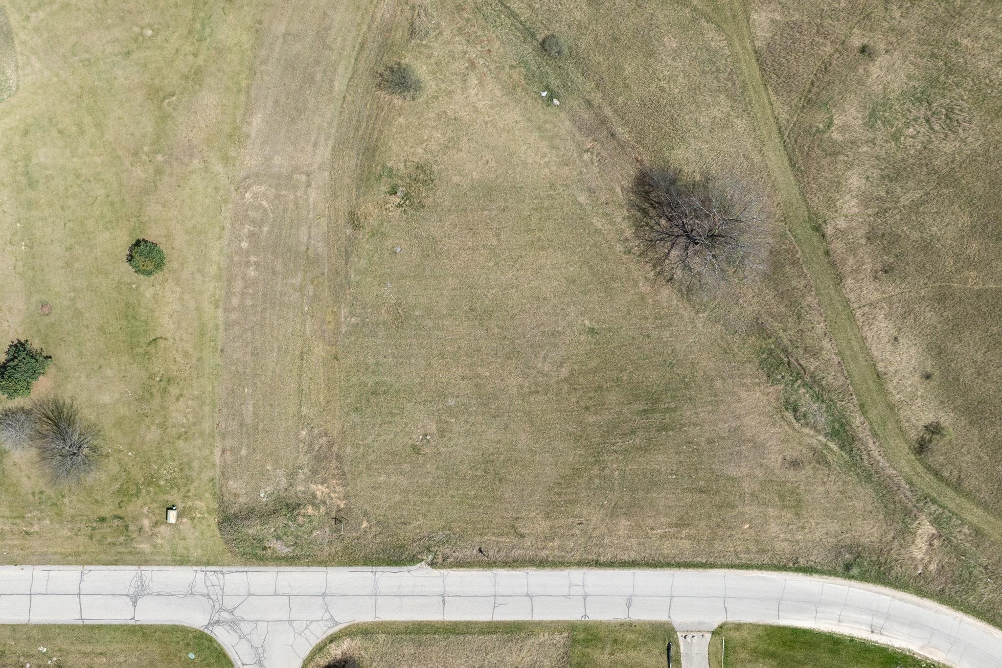 main property photo 16