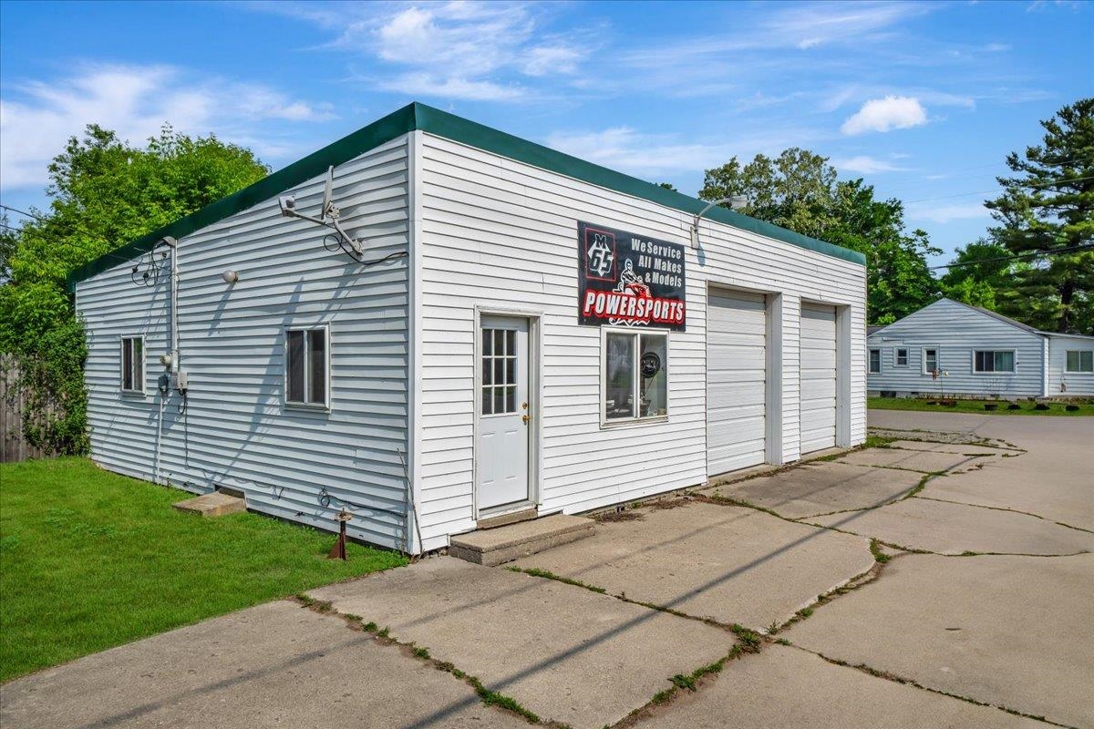 main property photo 3