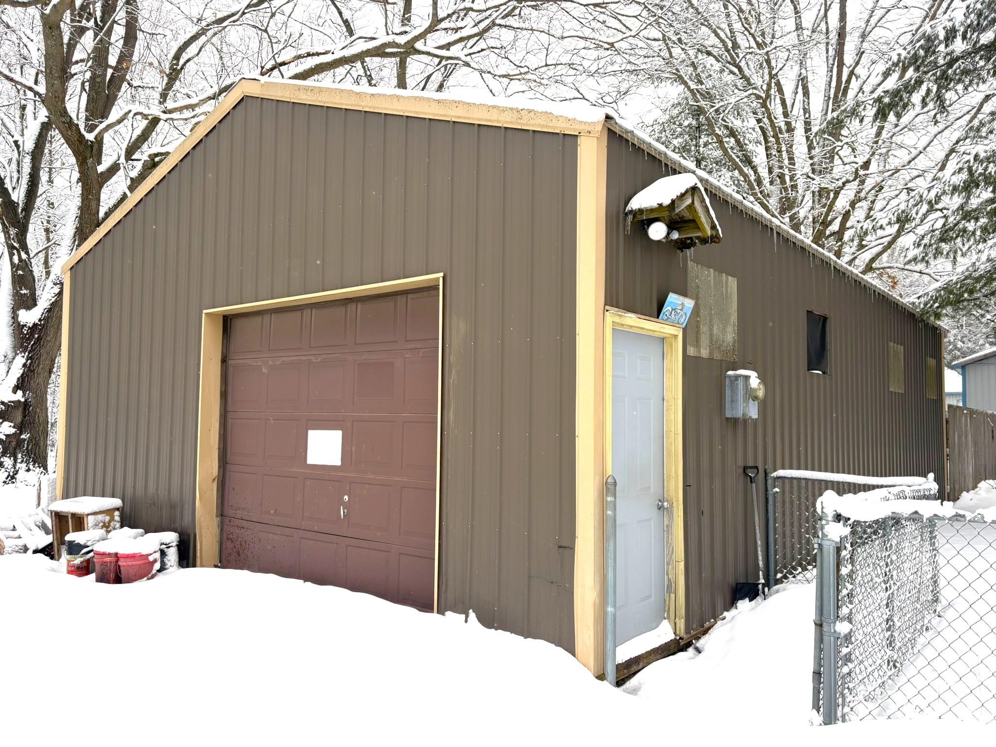 main property photo 22