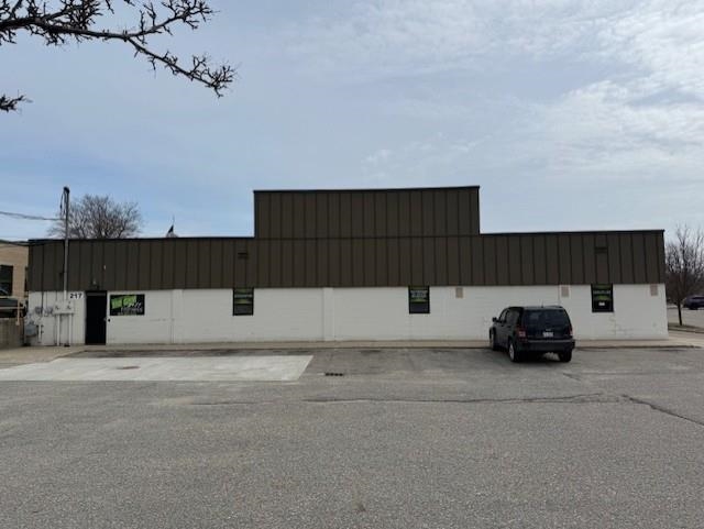 main property photo 12
