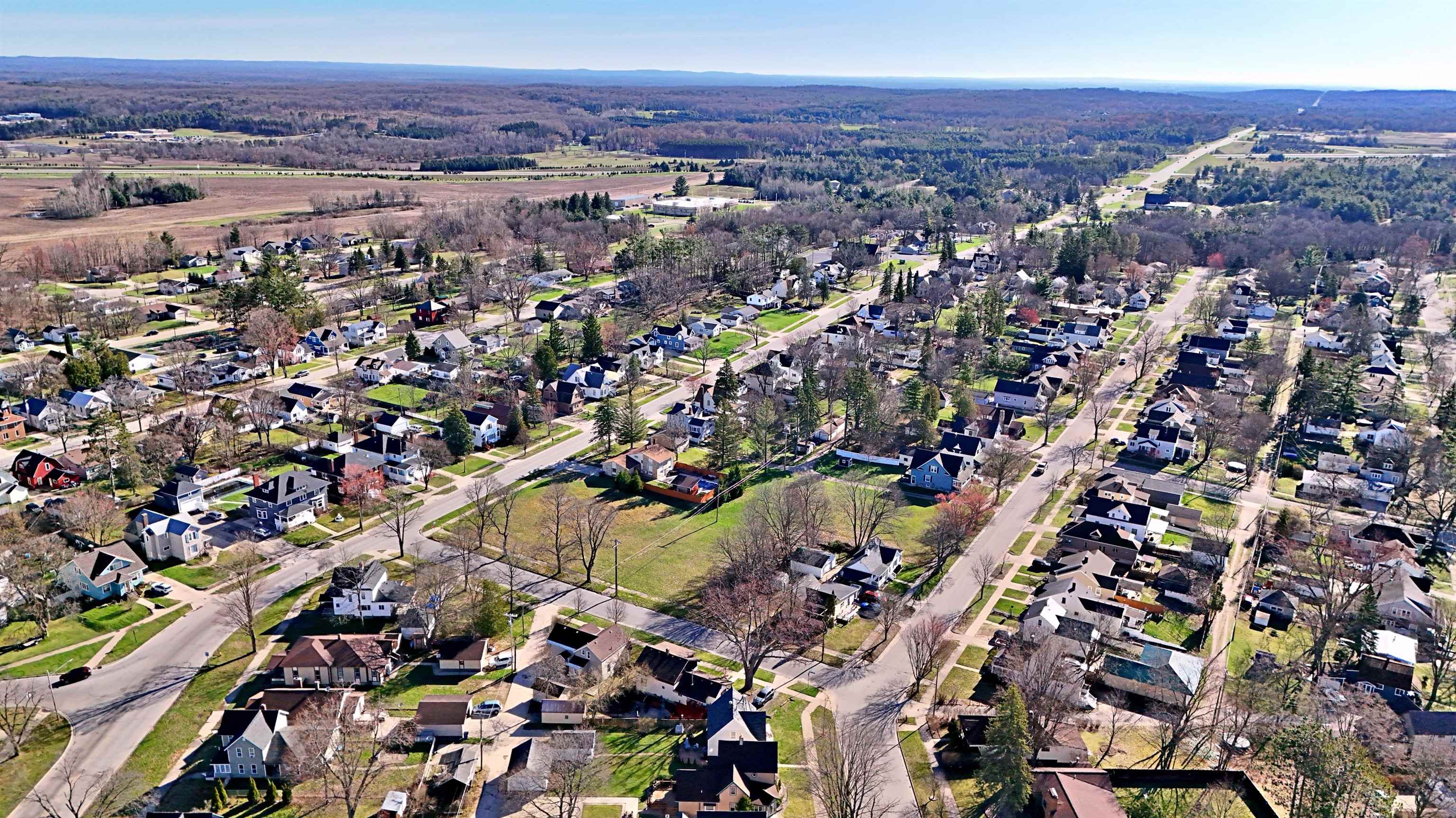 main property photo 14