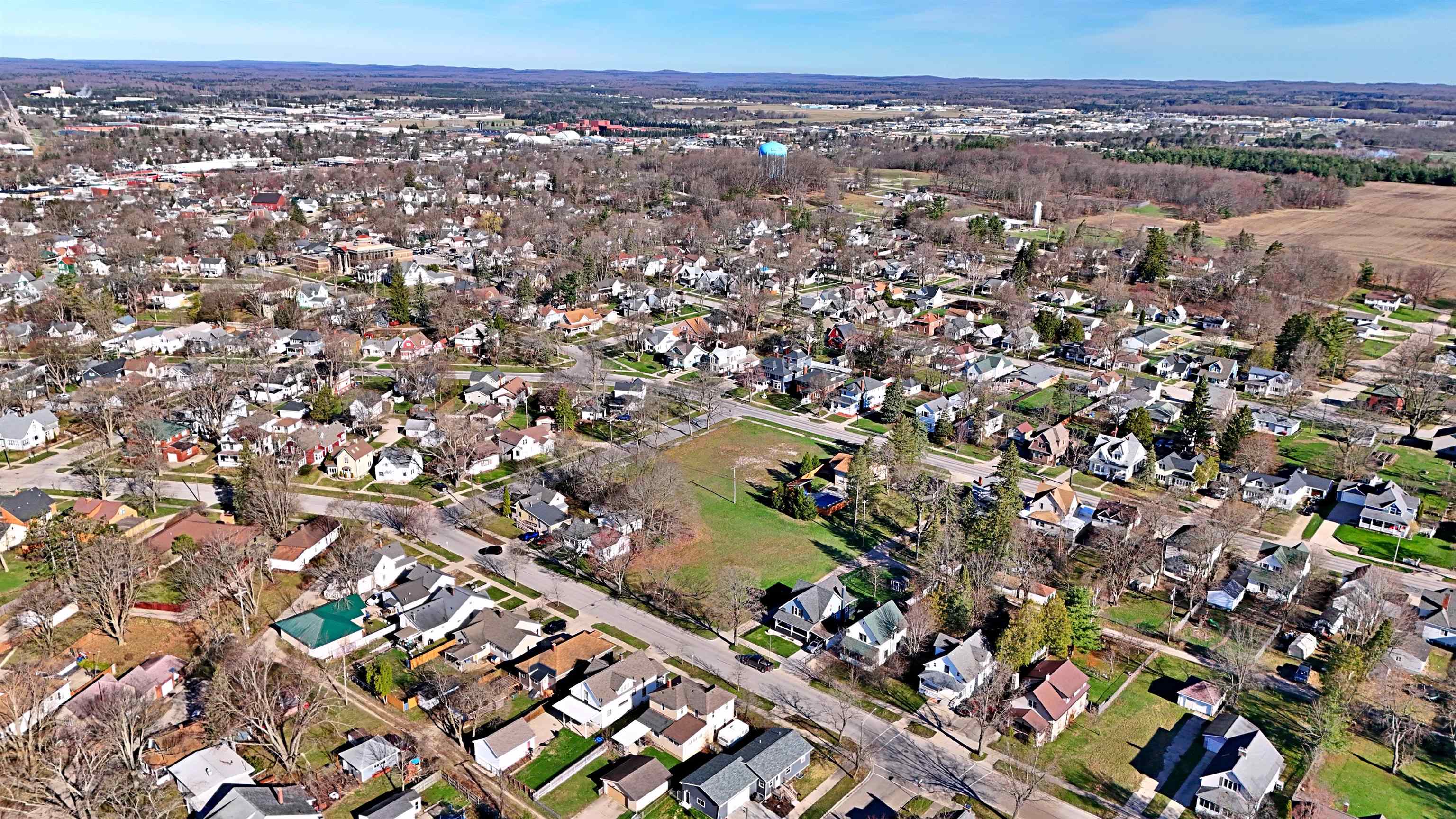 main property photo 17