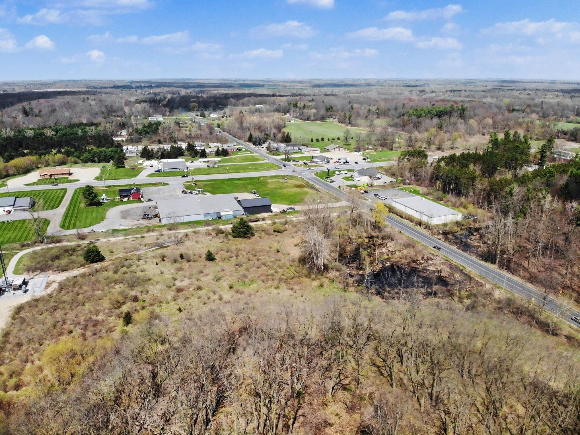 main property photo 9