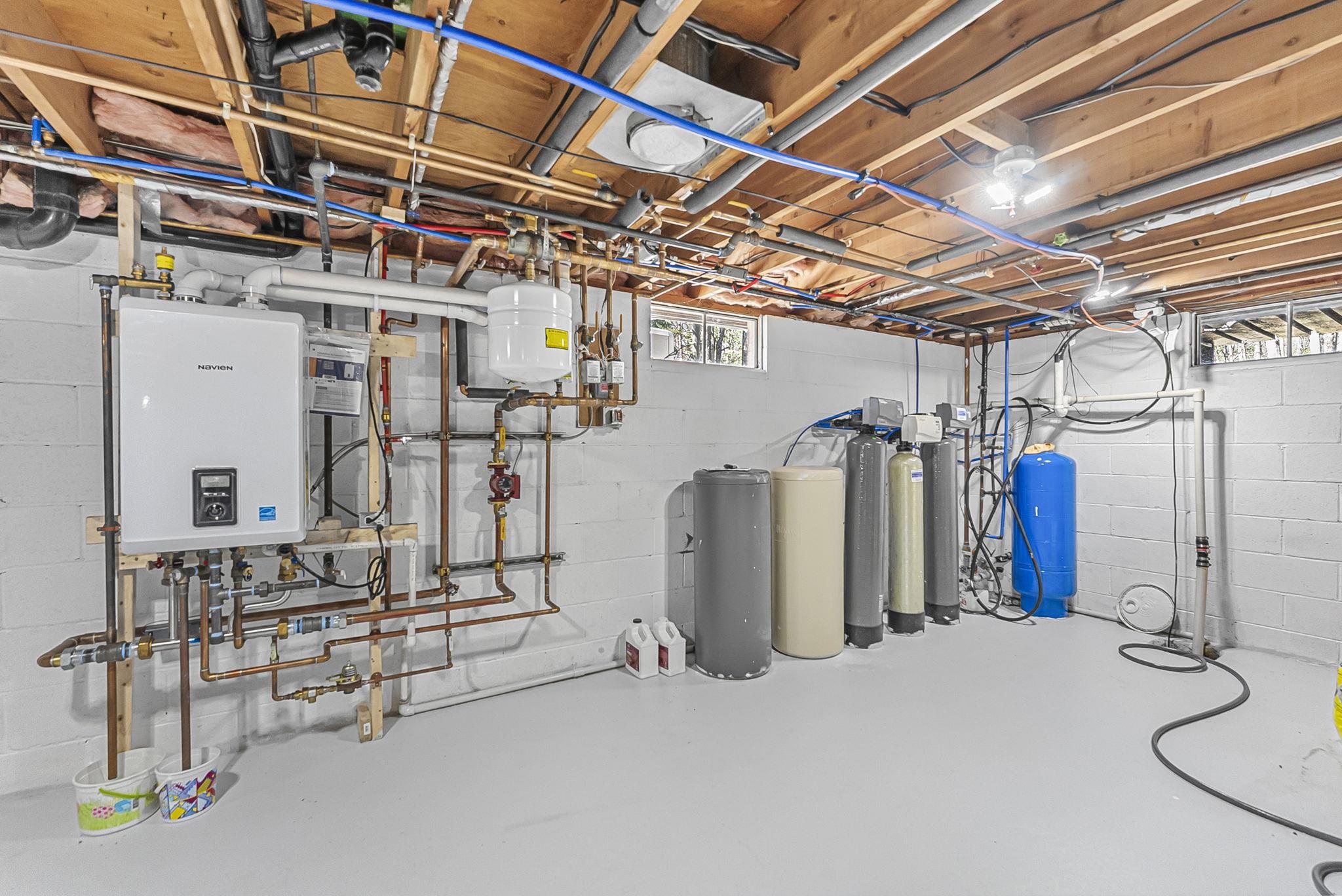 main property photo 40