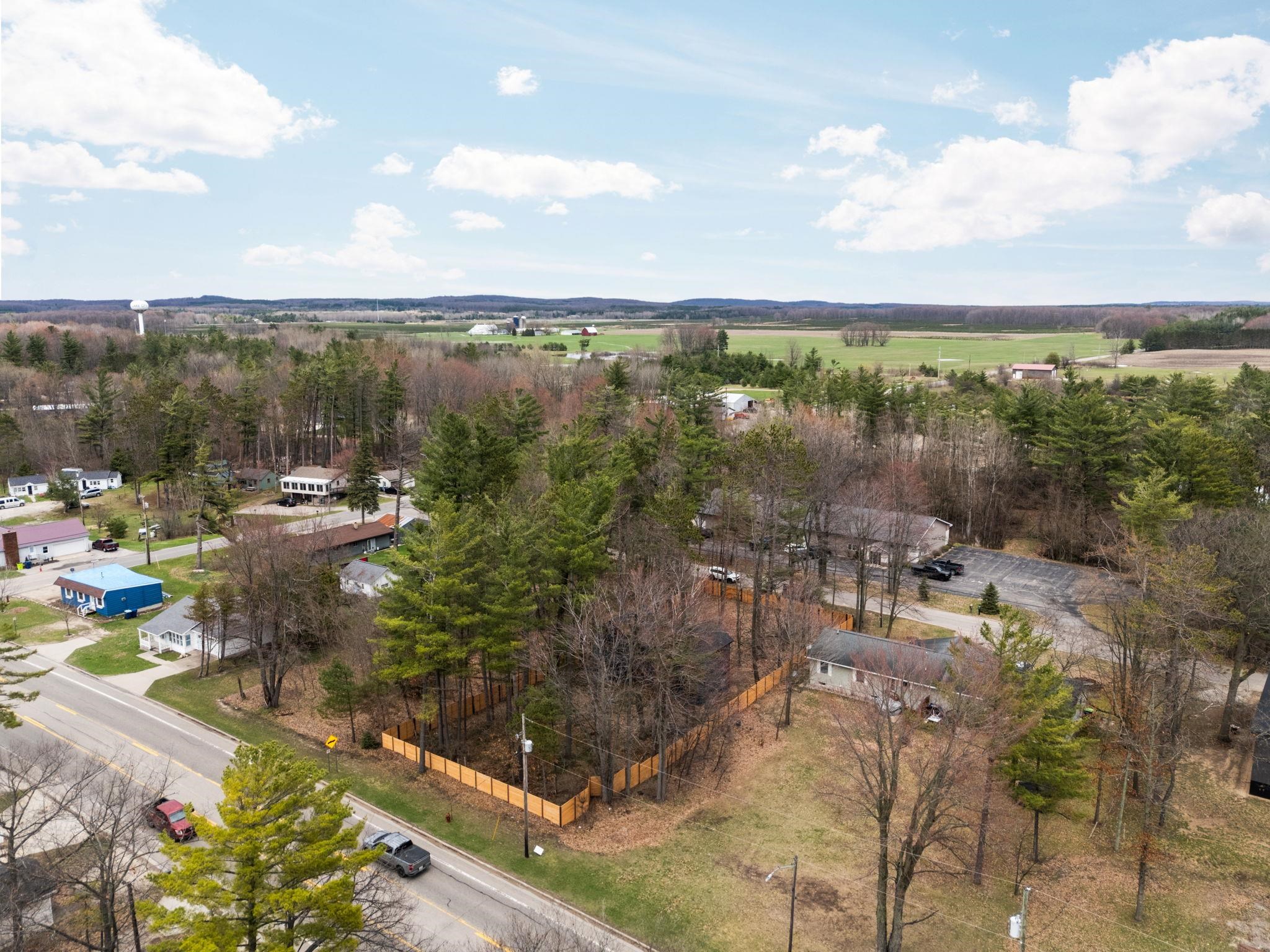 main property photo 40