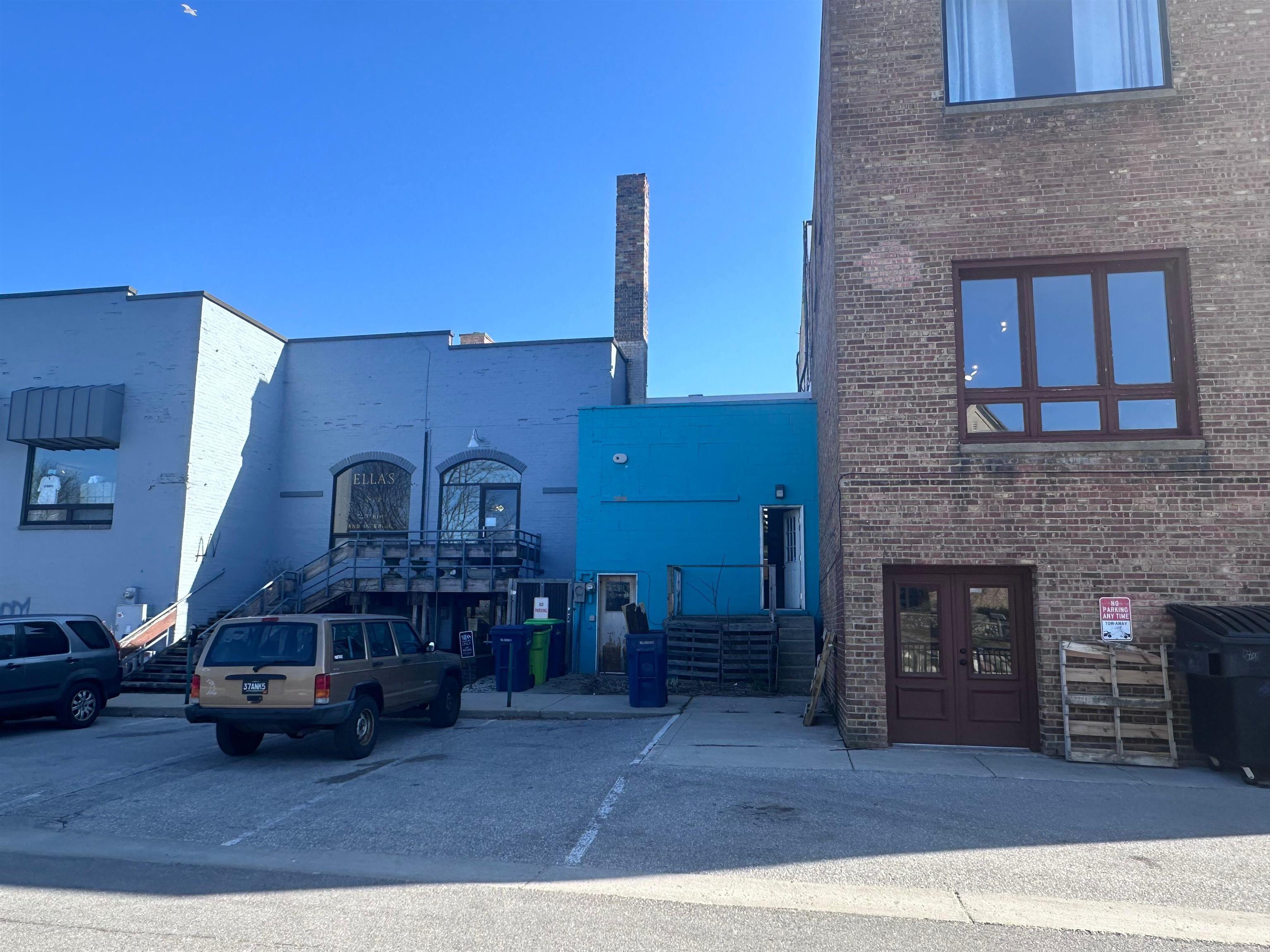 main property photo 30