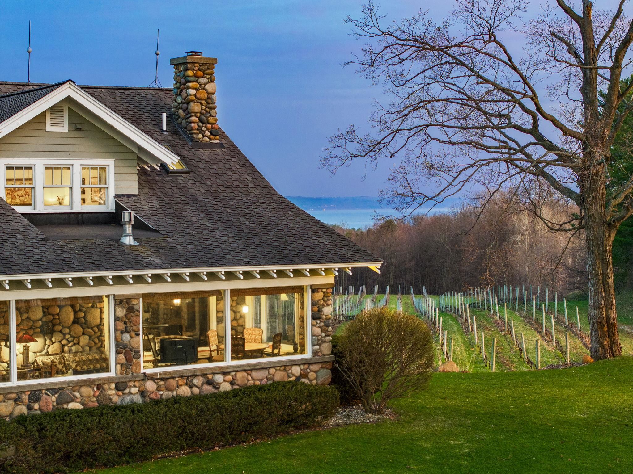 main property photo 4