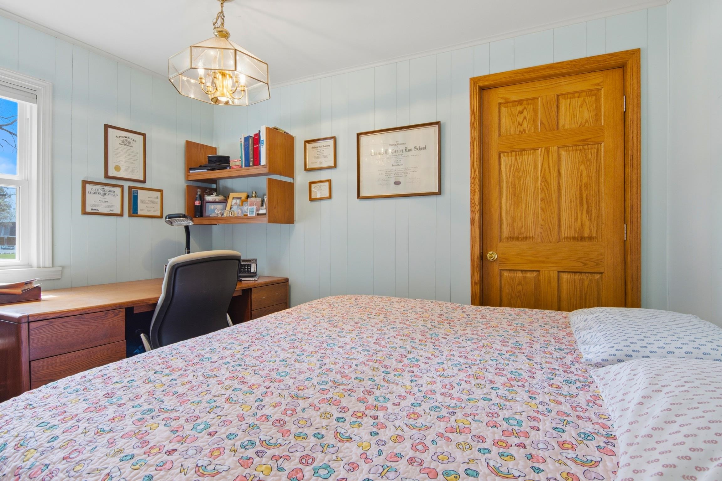 main property photo 19