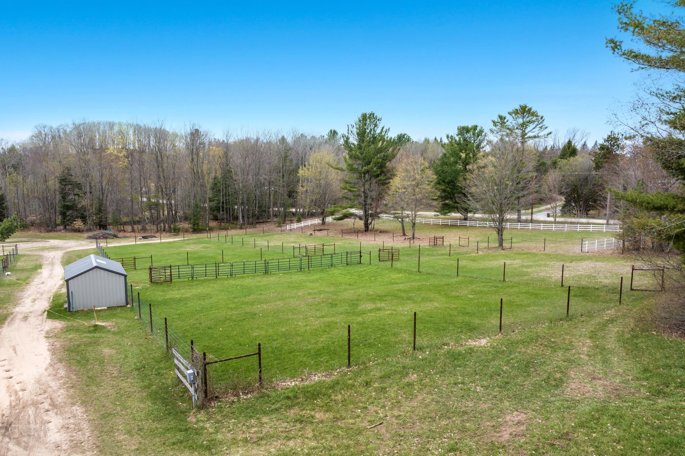 main property photo 45