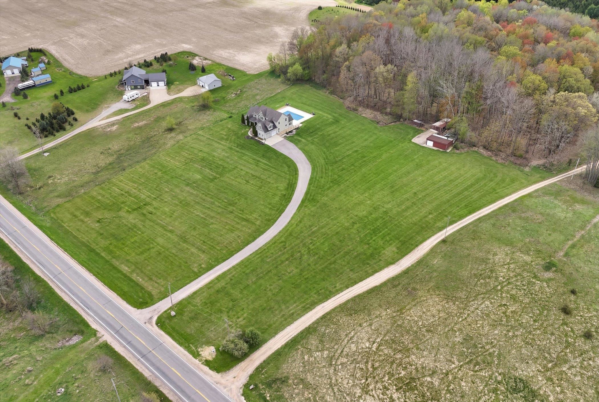 main property photo 74