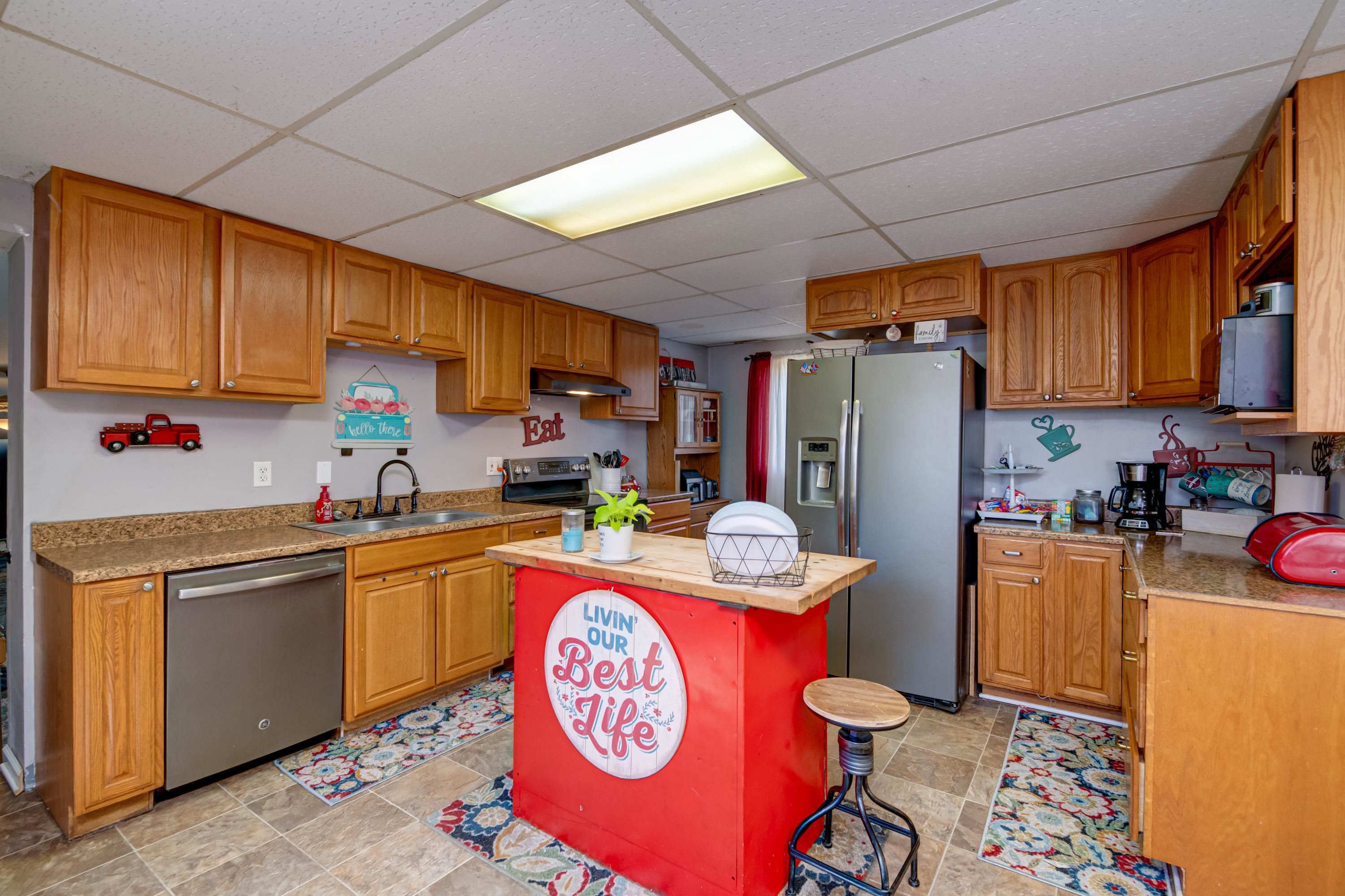 main property photo 6