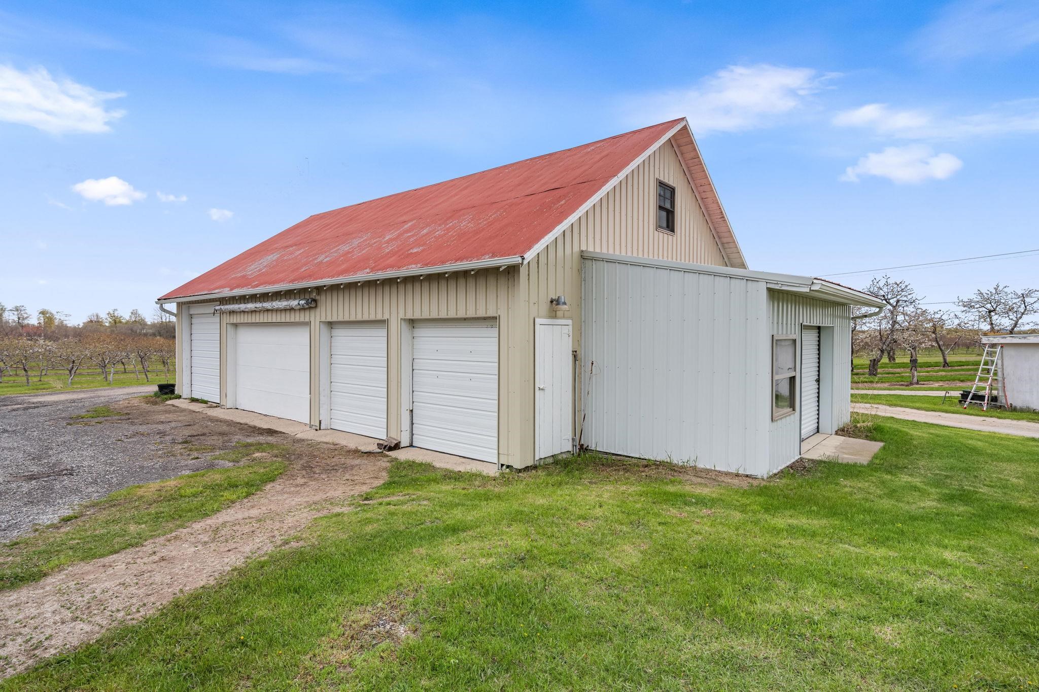 main property photo 31