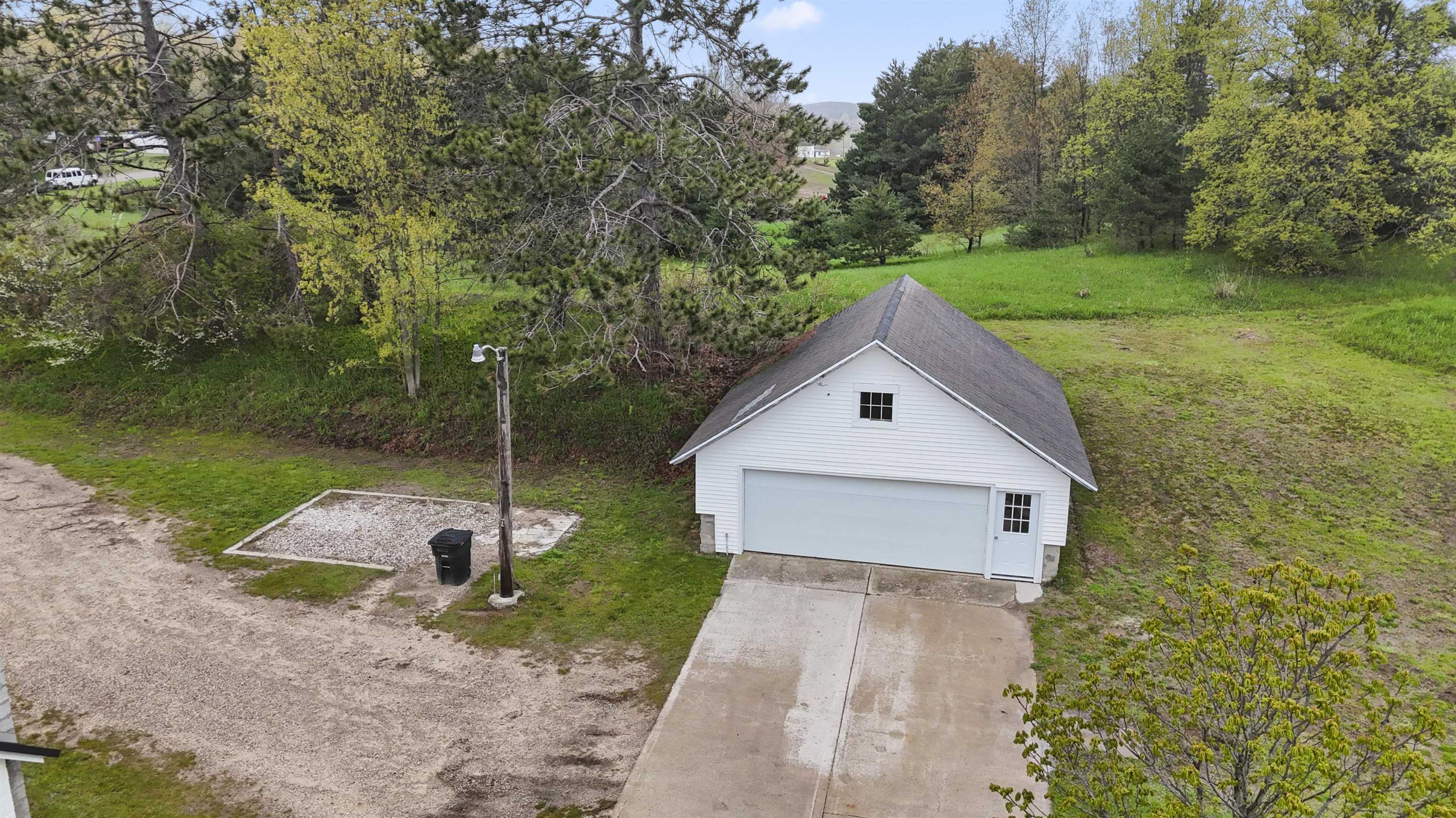 main property photo 79