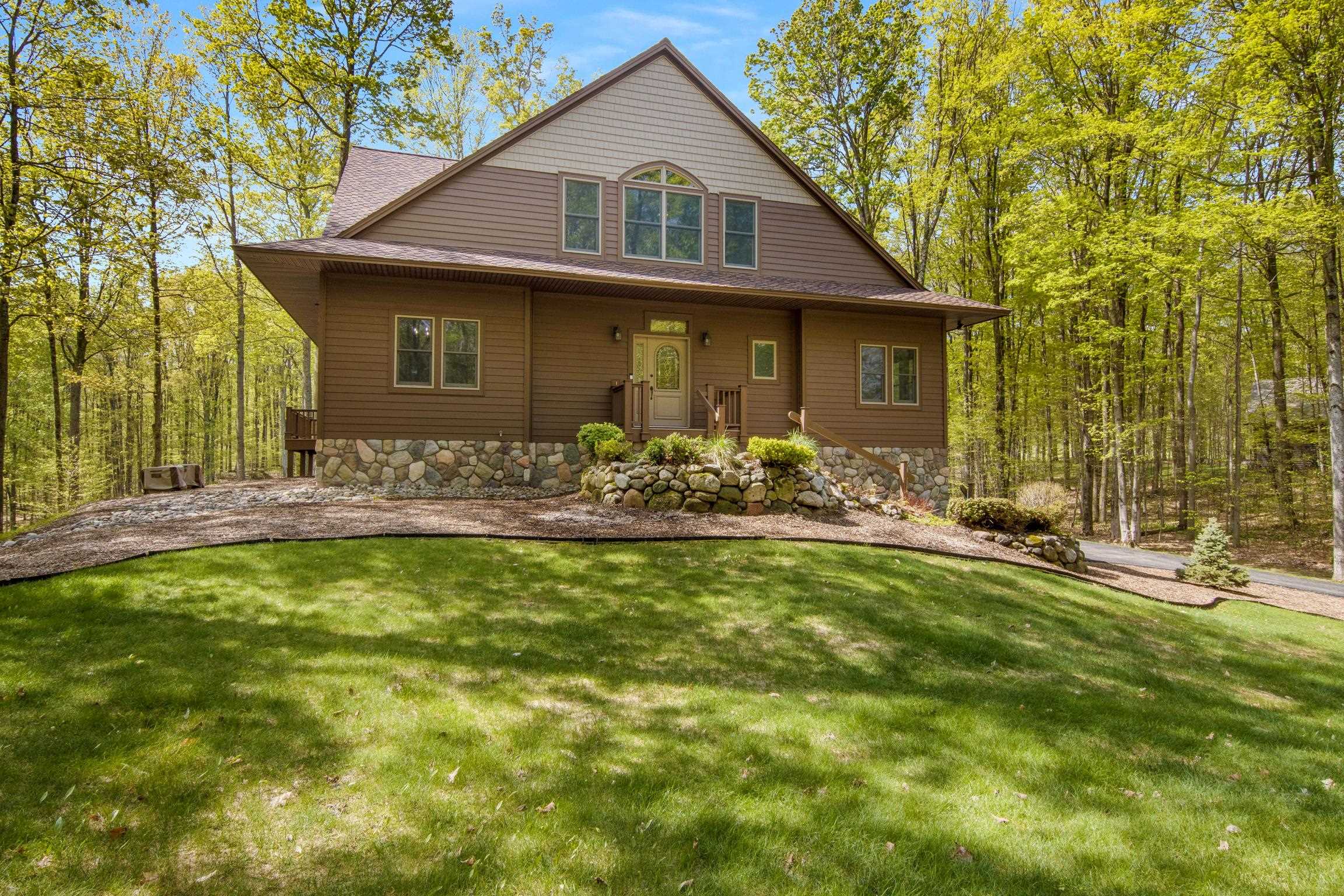 main property photo 67