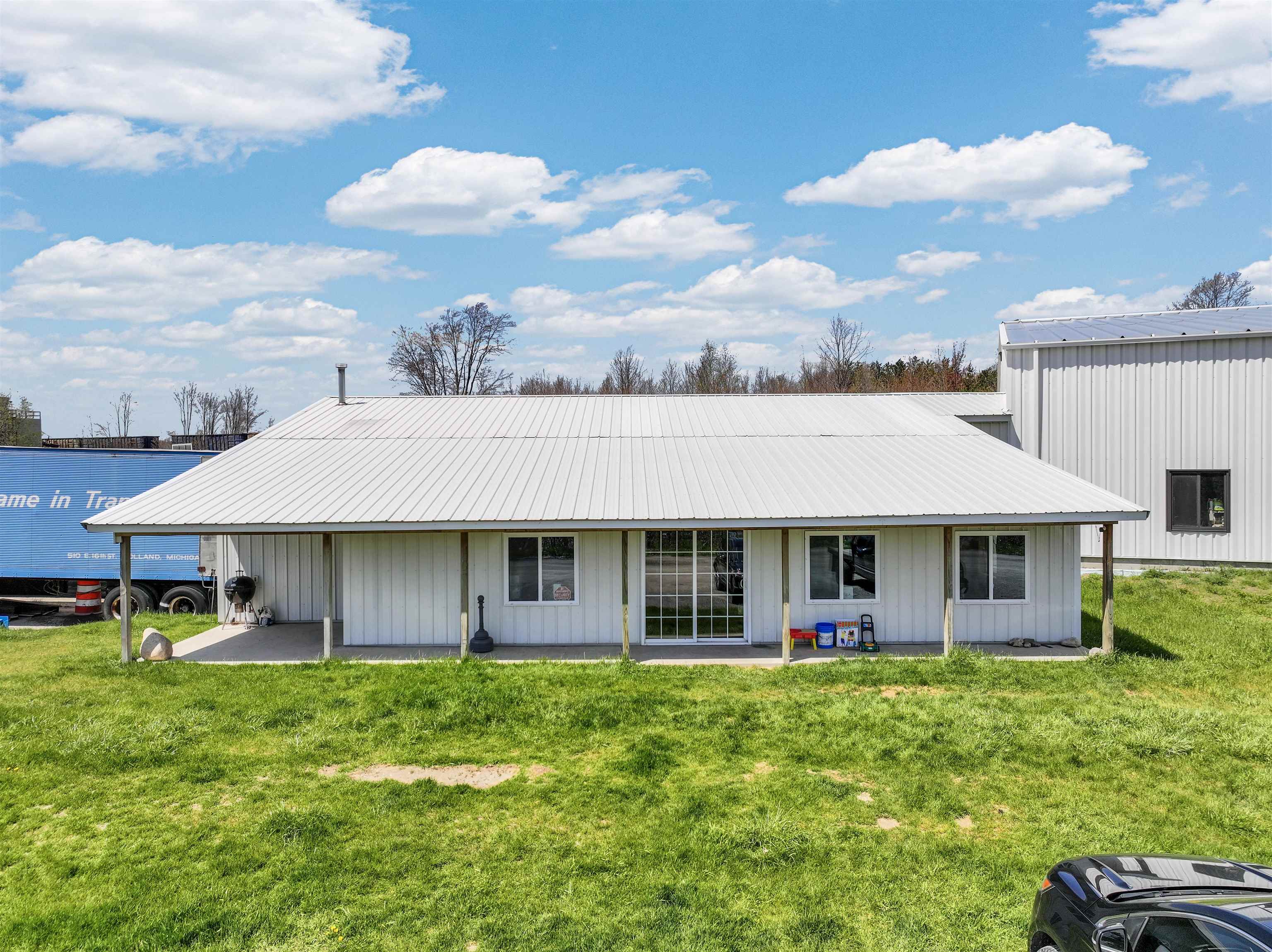 main property photo 39