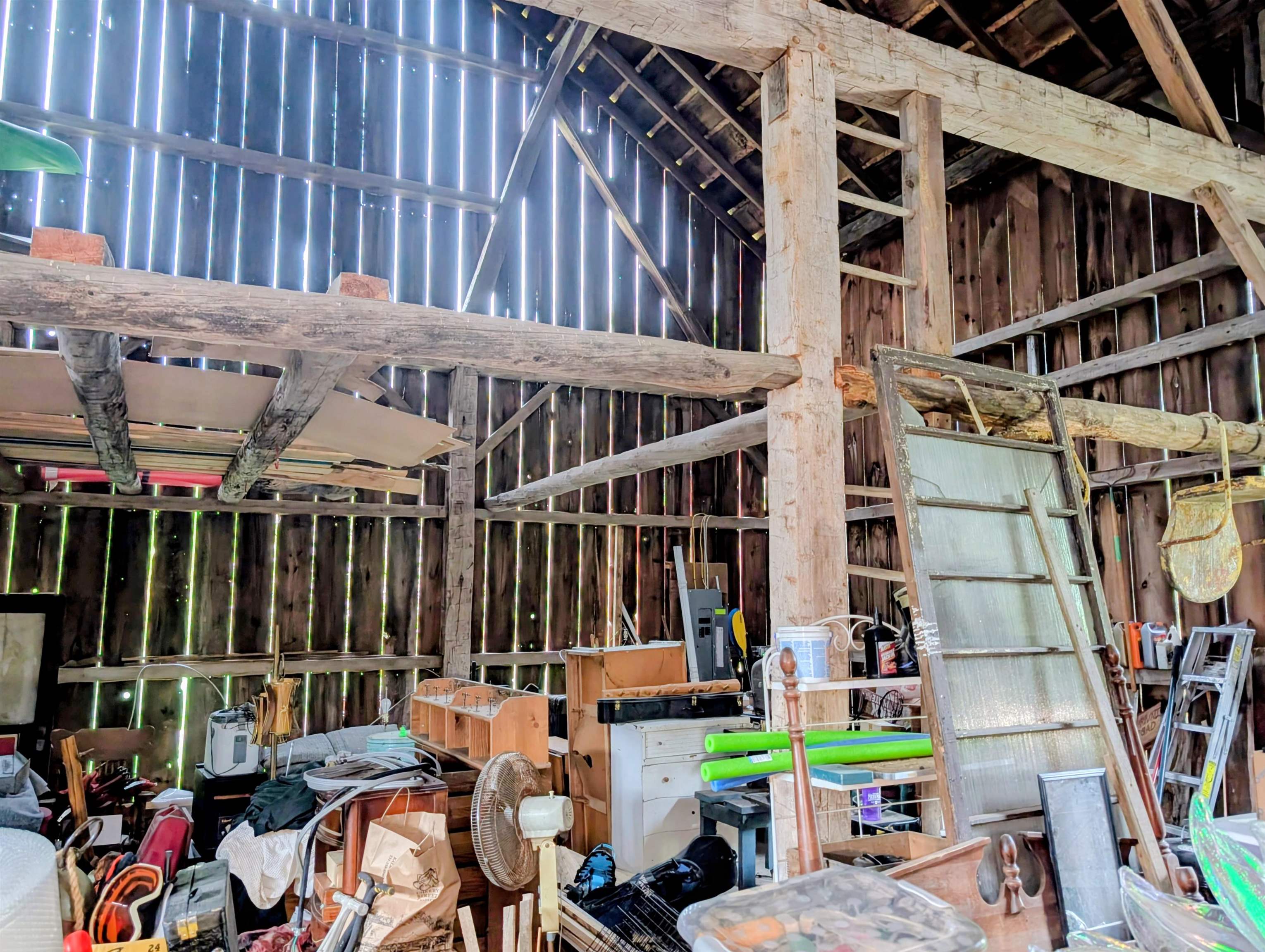 main property photo 41