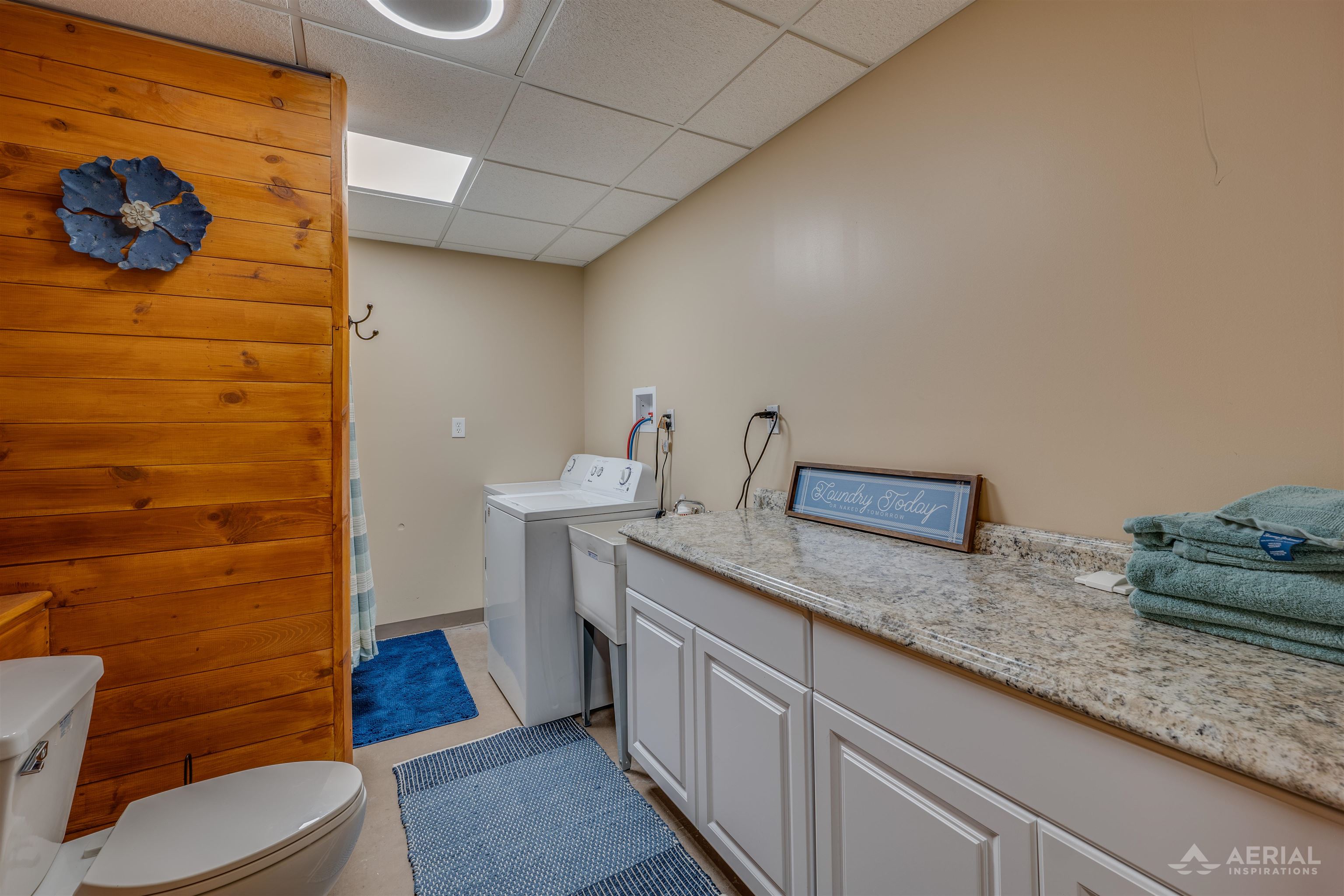main property photo 45