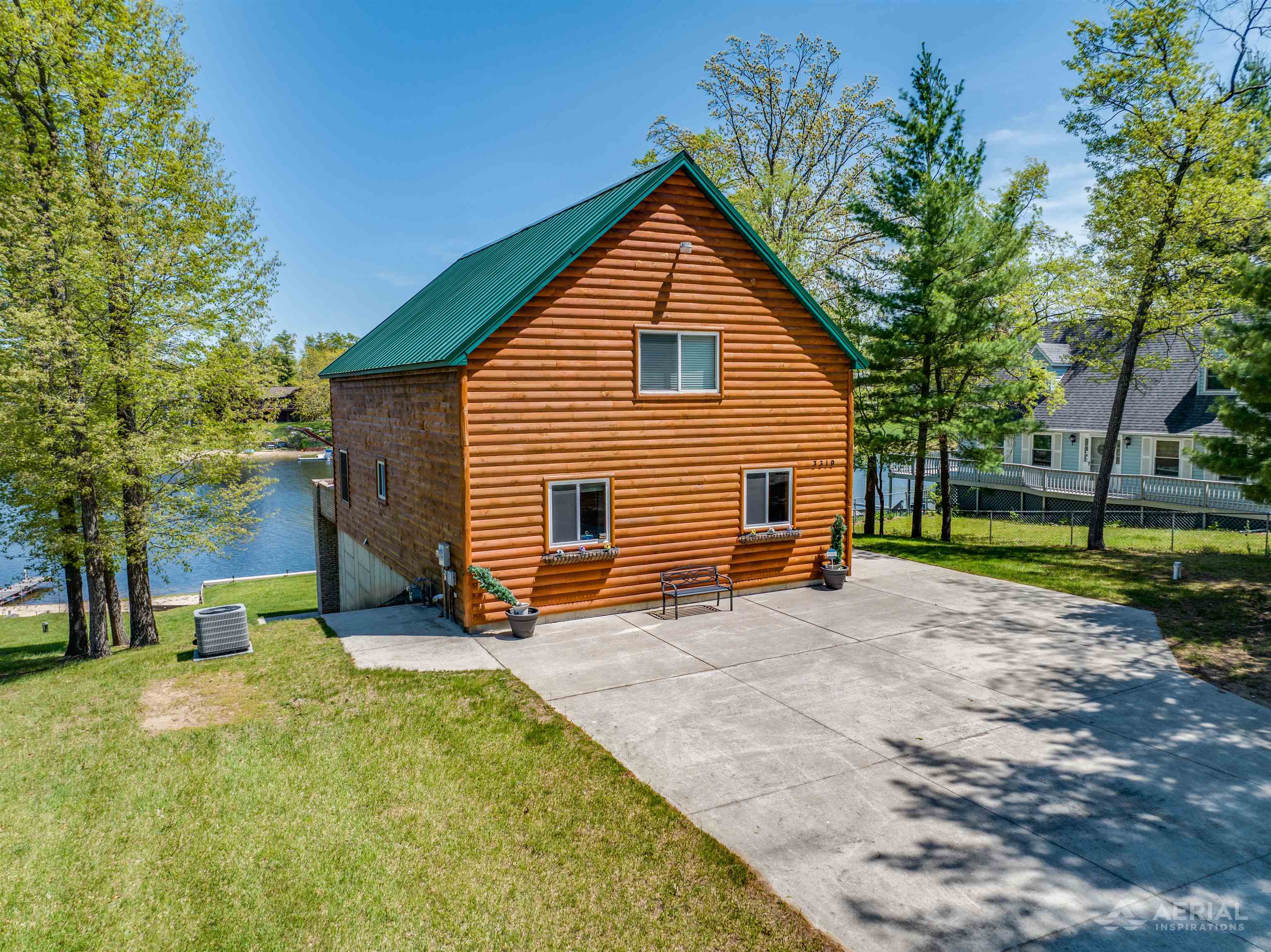 main property photo 8
