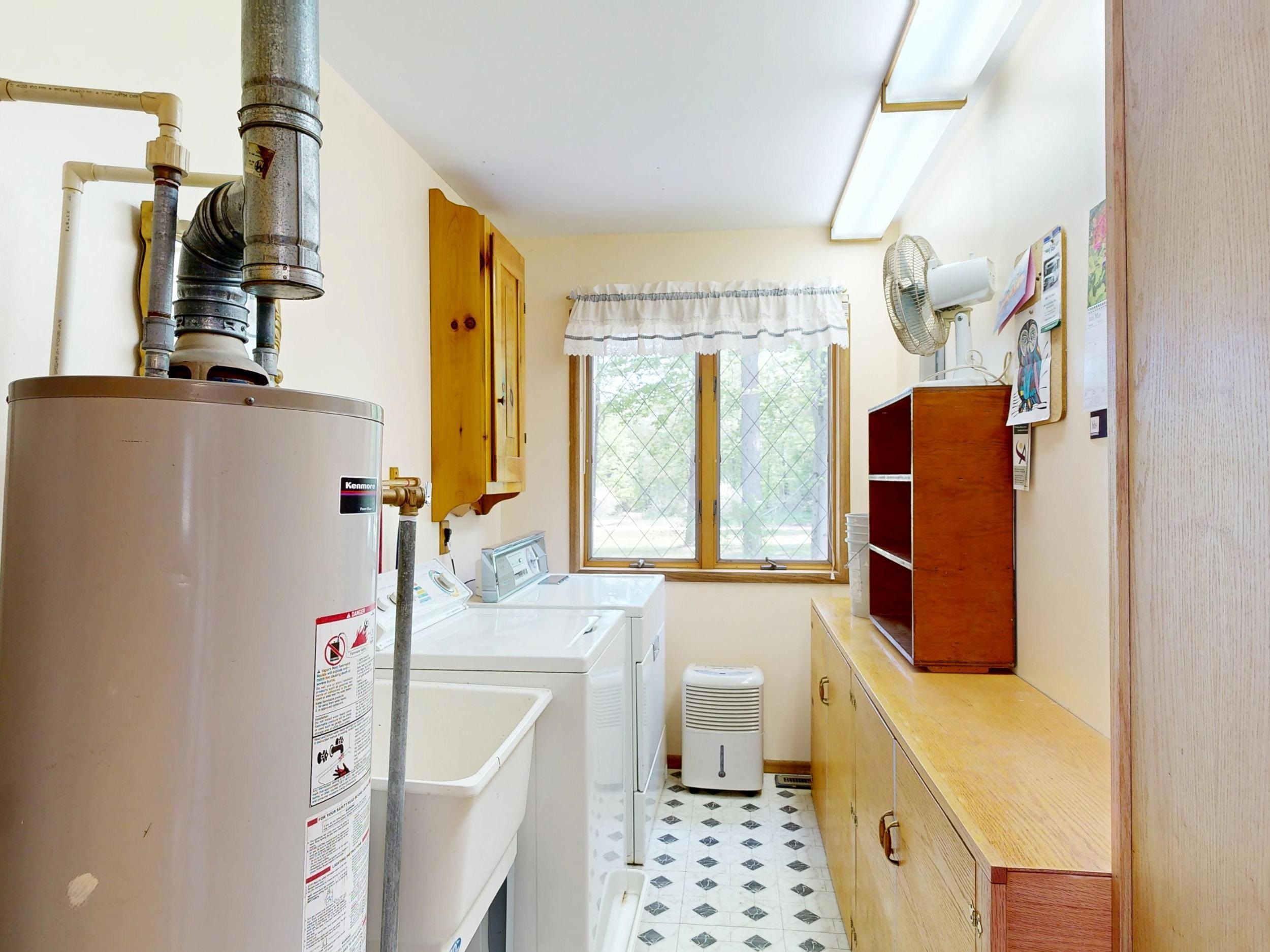 main property photo 41
