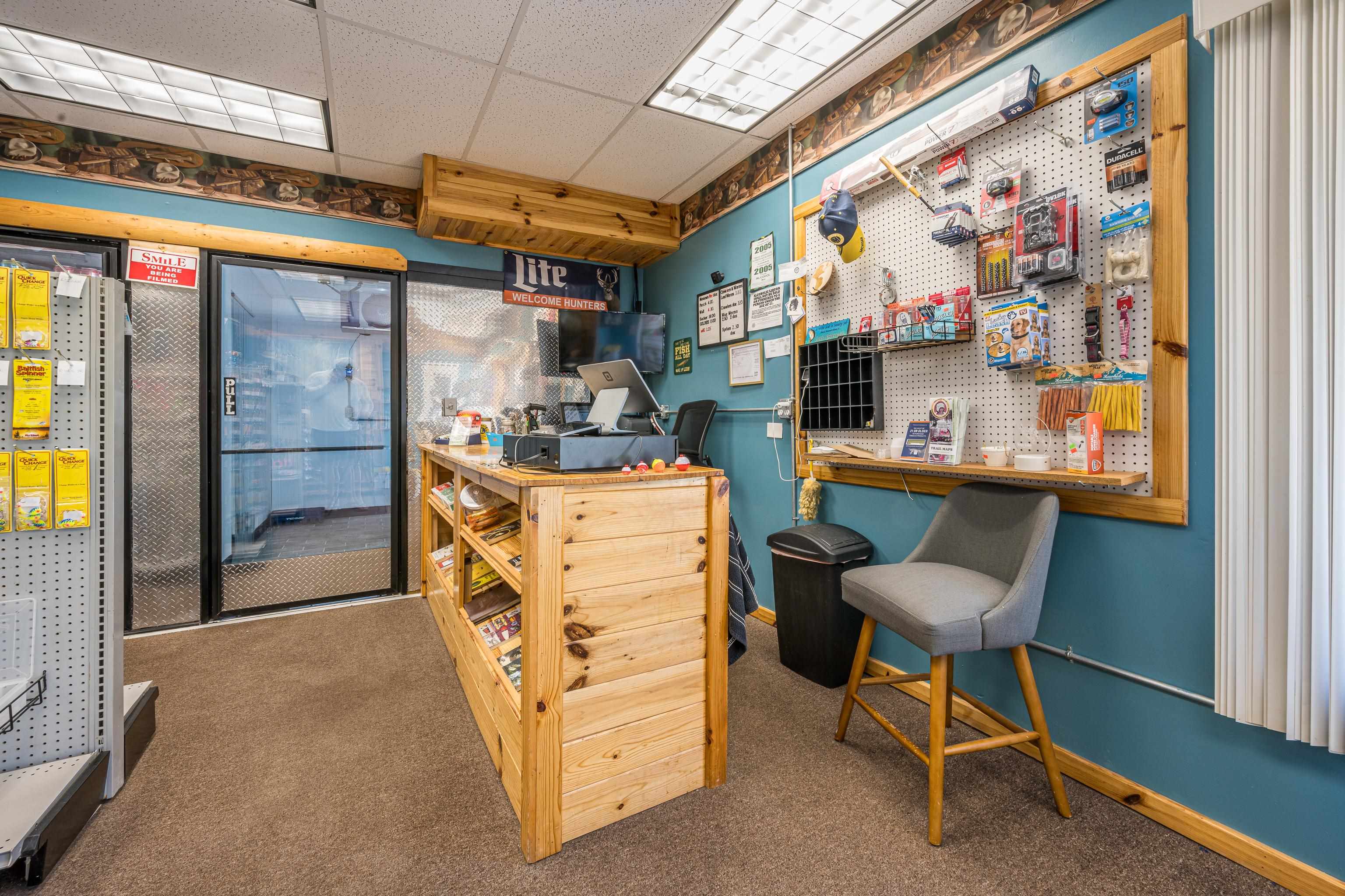 main property photo 11