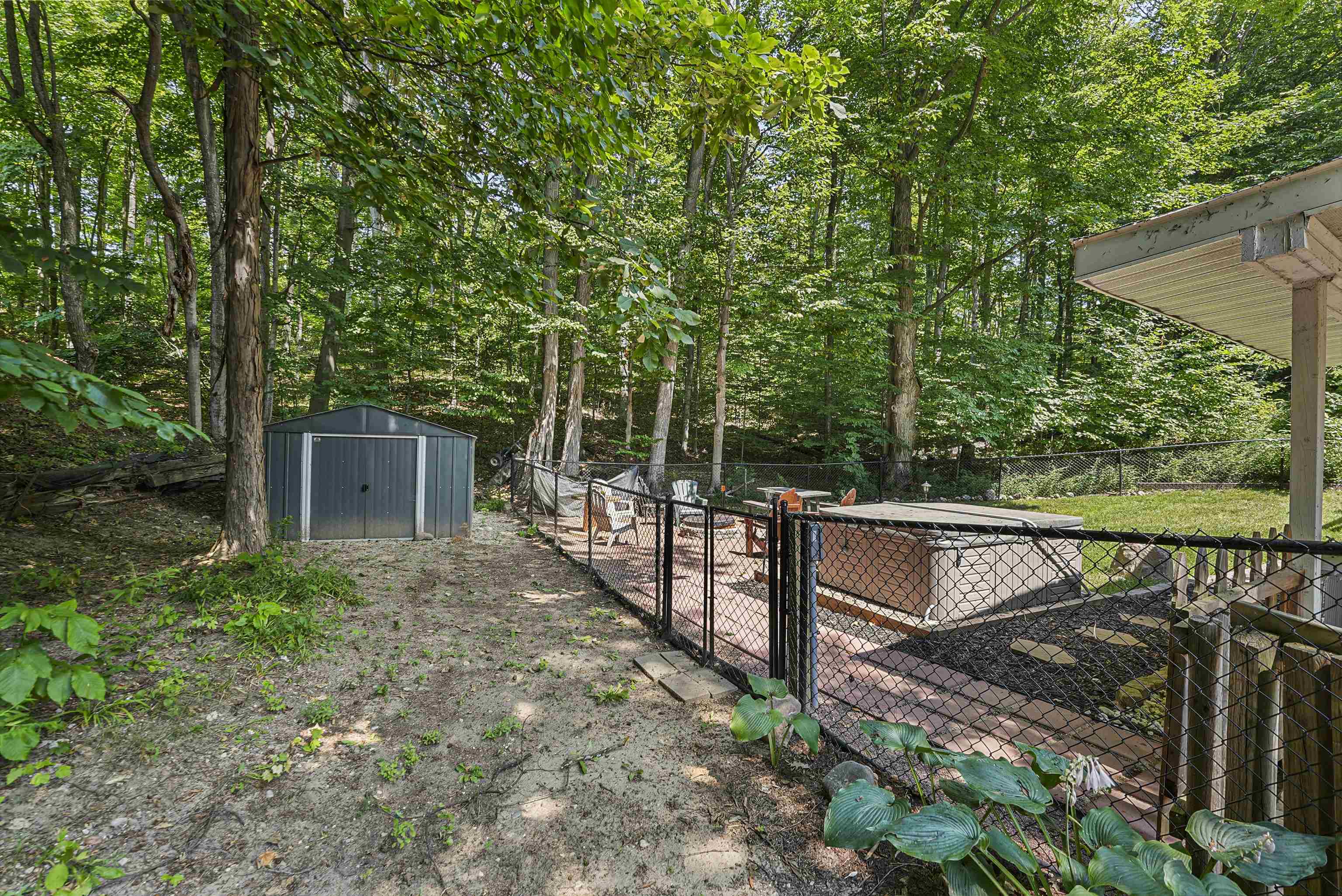 main property photo 45