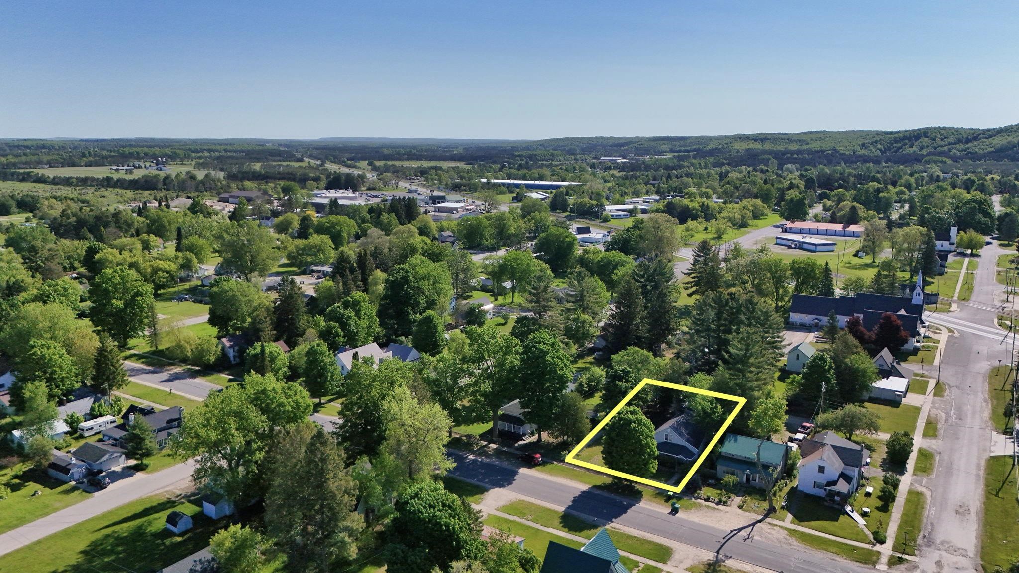 main property photo 31