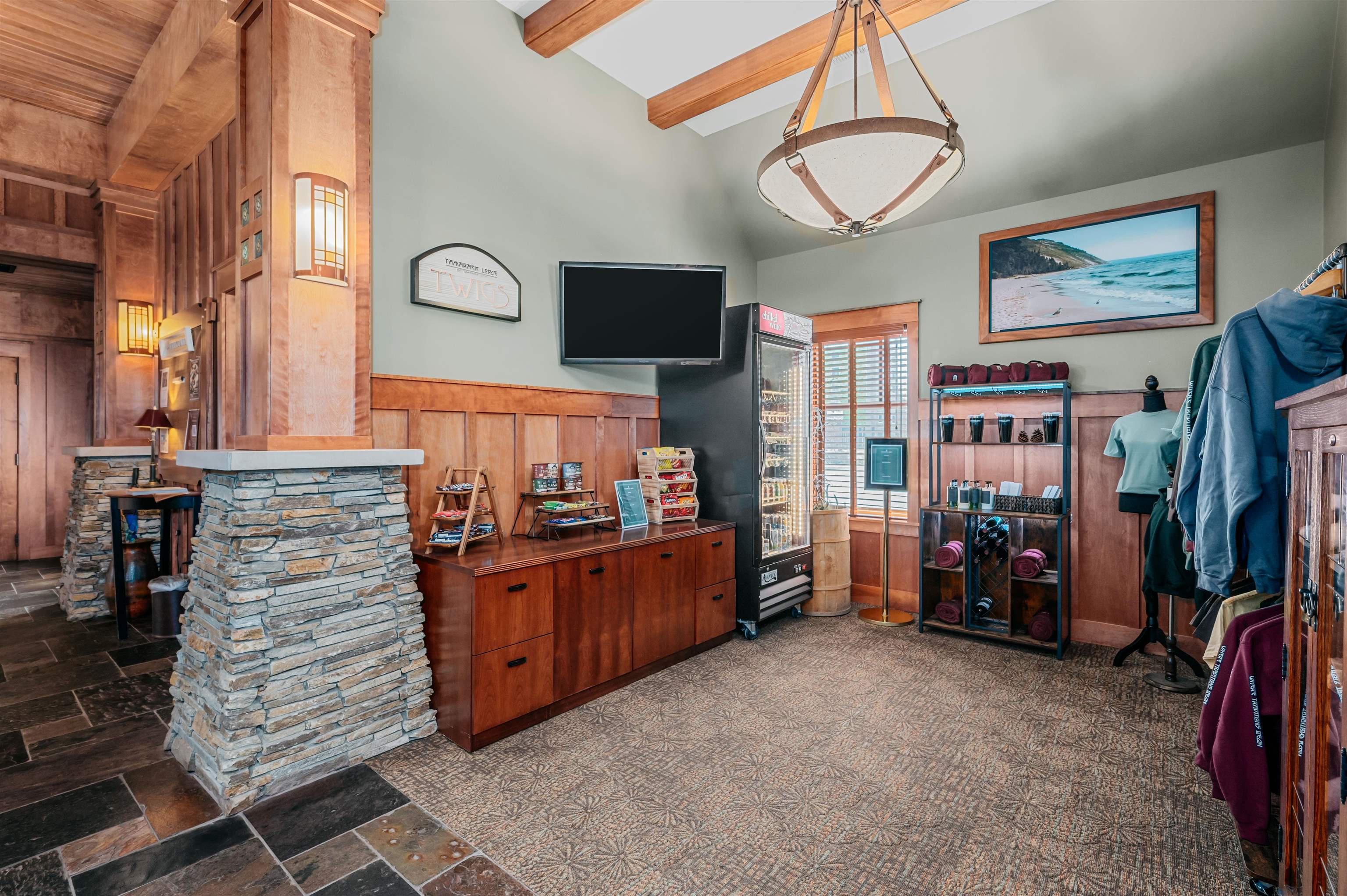 main property photo 70