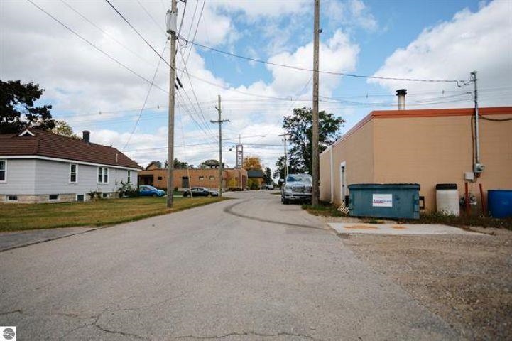 main property photo 8