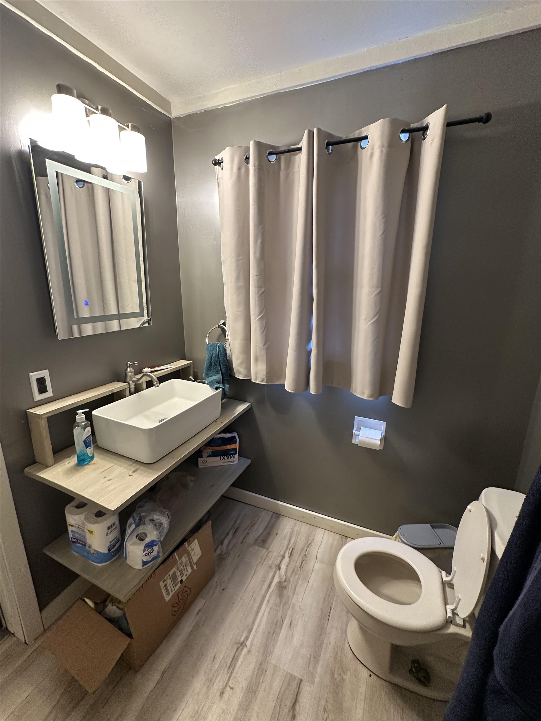 main property photo 11