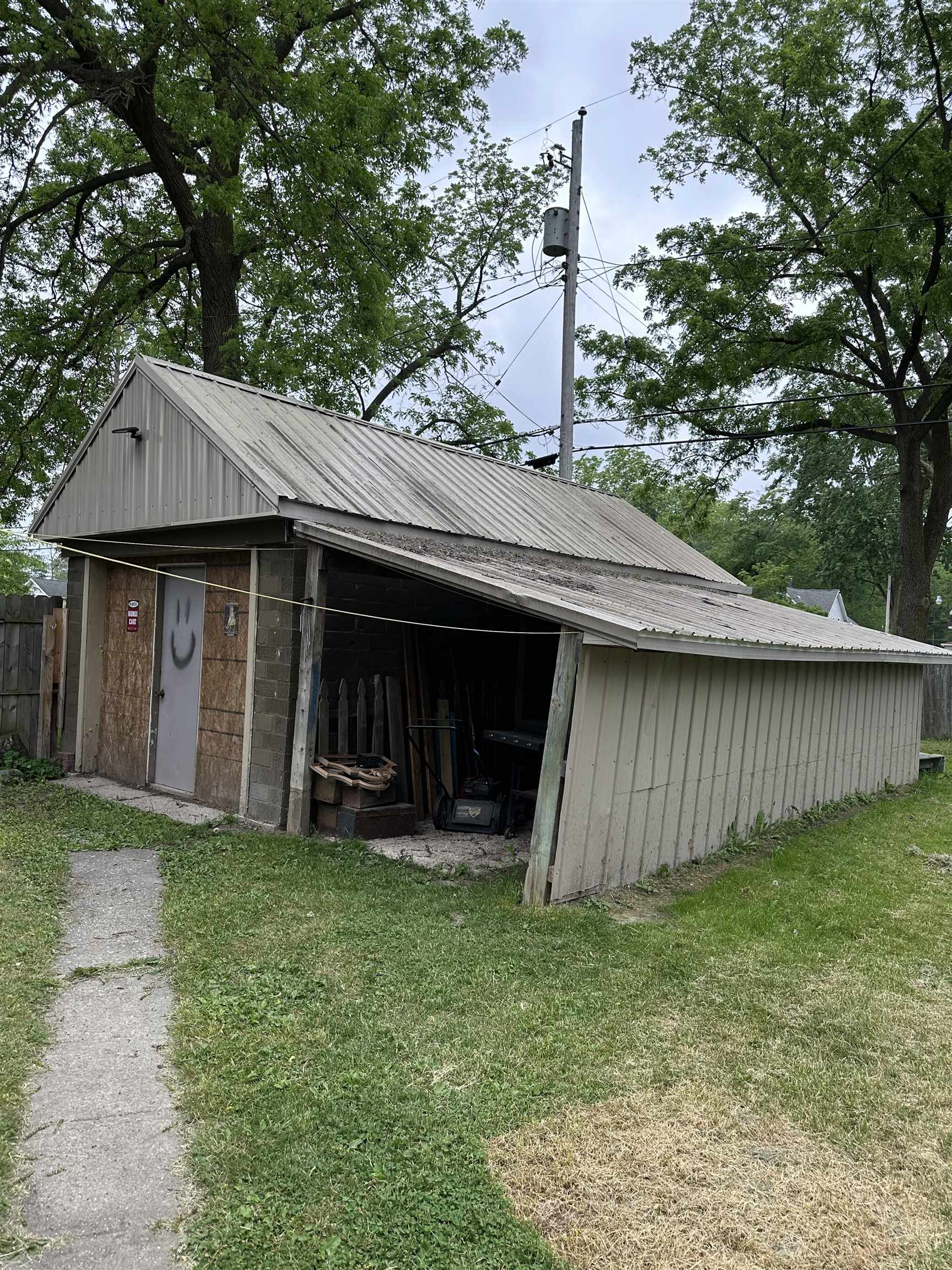 main property photo 26