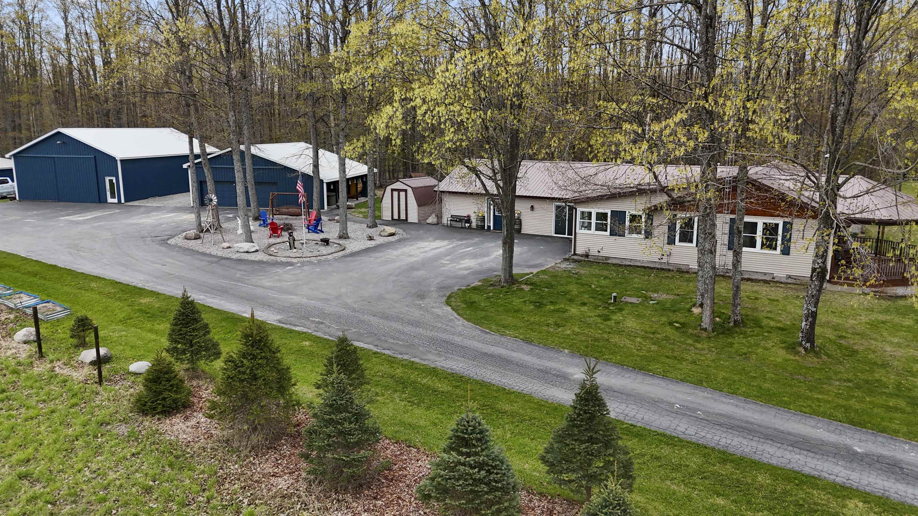 main property photo 76