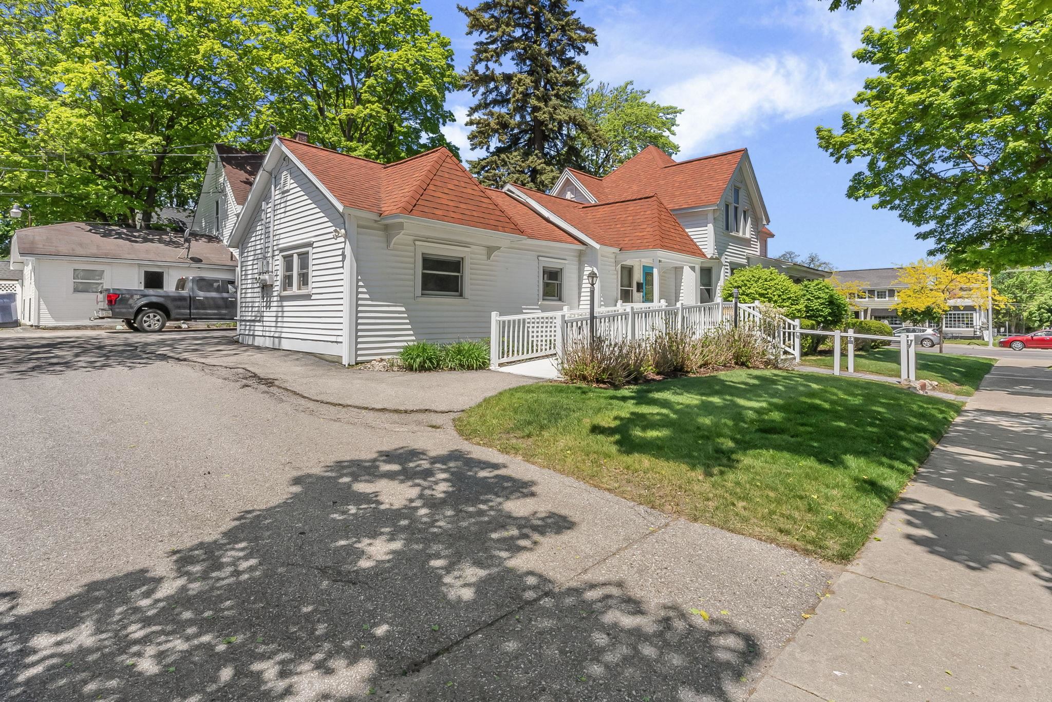 main property photo 52